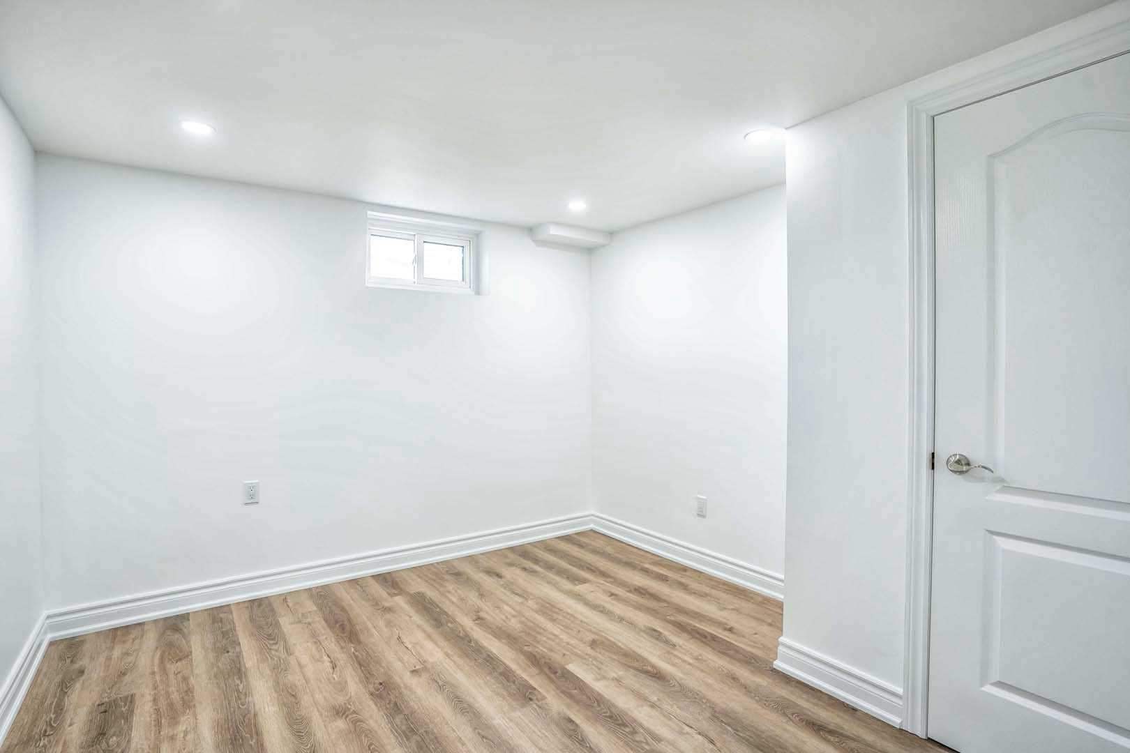 24 Woodhouse Cres