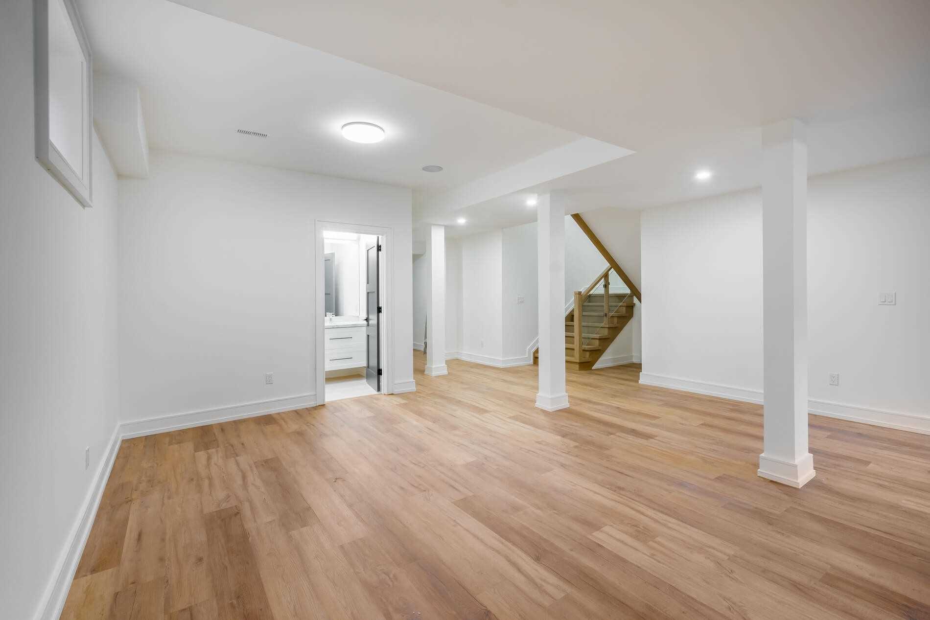 2536 St Clair Ave E