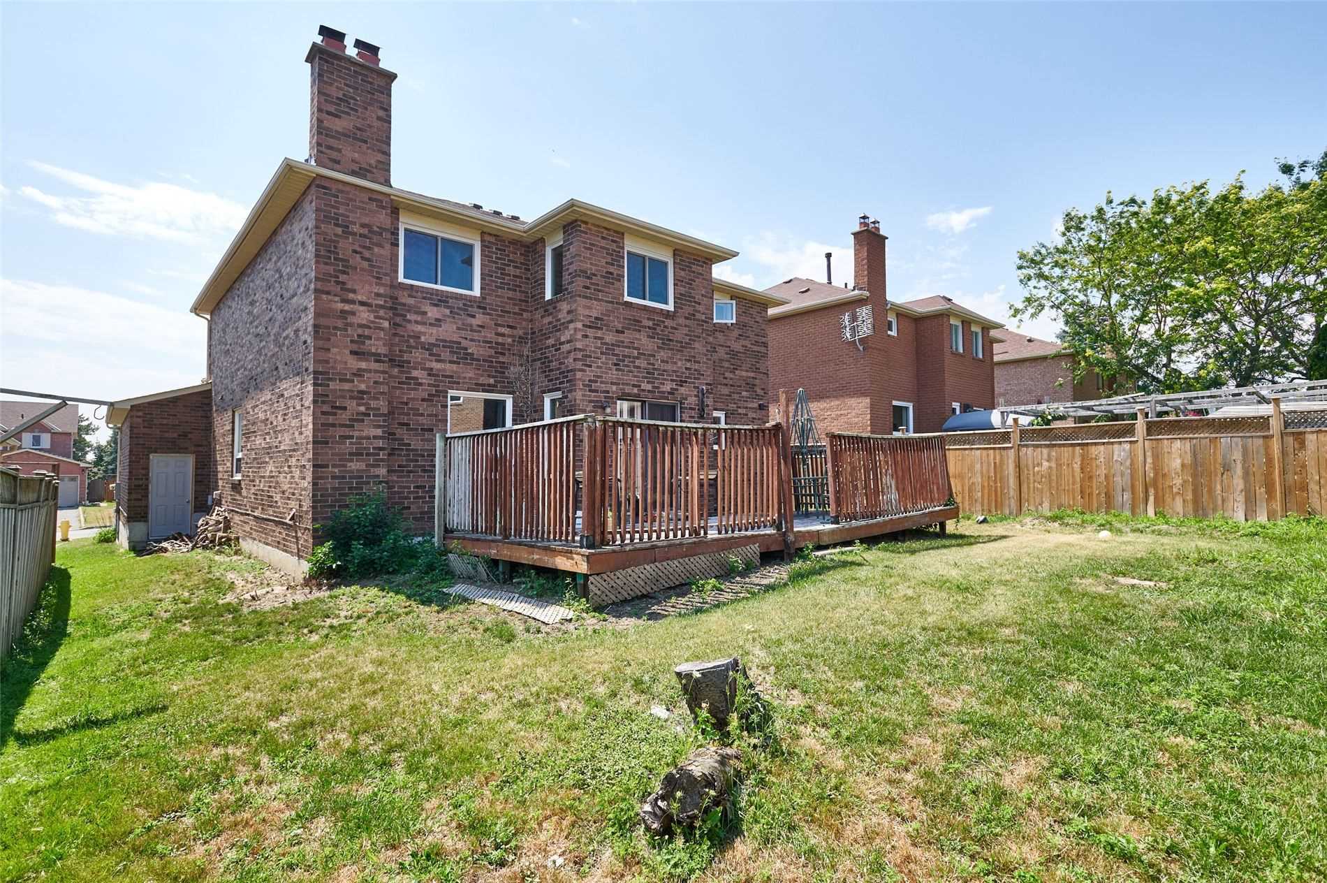 33 Wilce Dr
