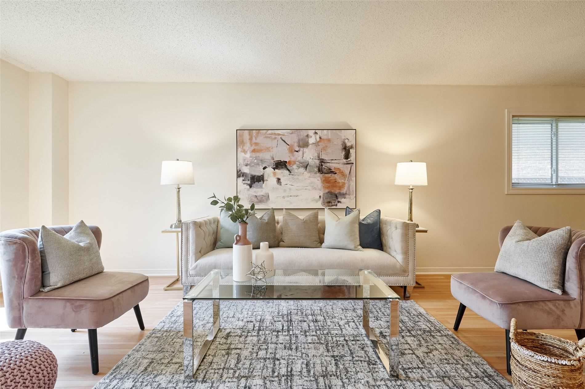 33 Wilce Dr