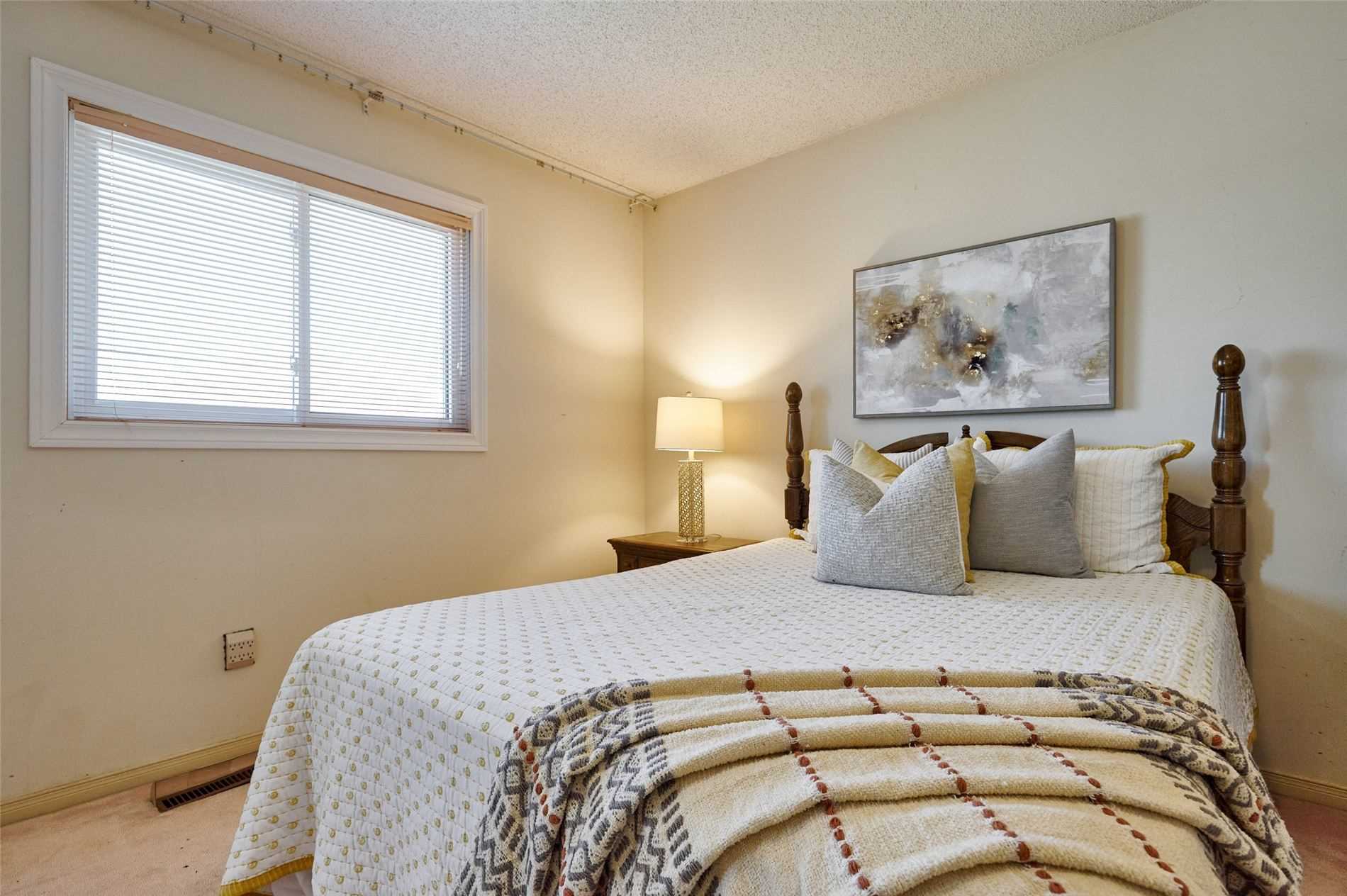 33 Wilce Dr