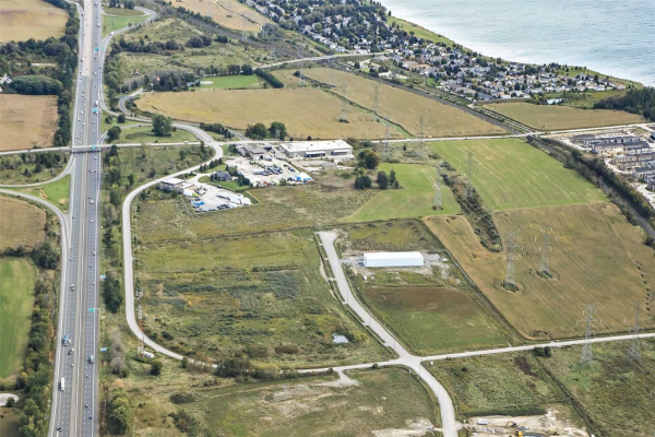 318 Bennett Rd, Clarington