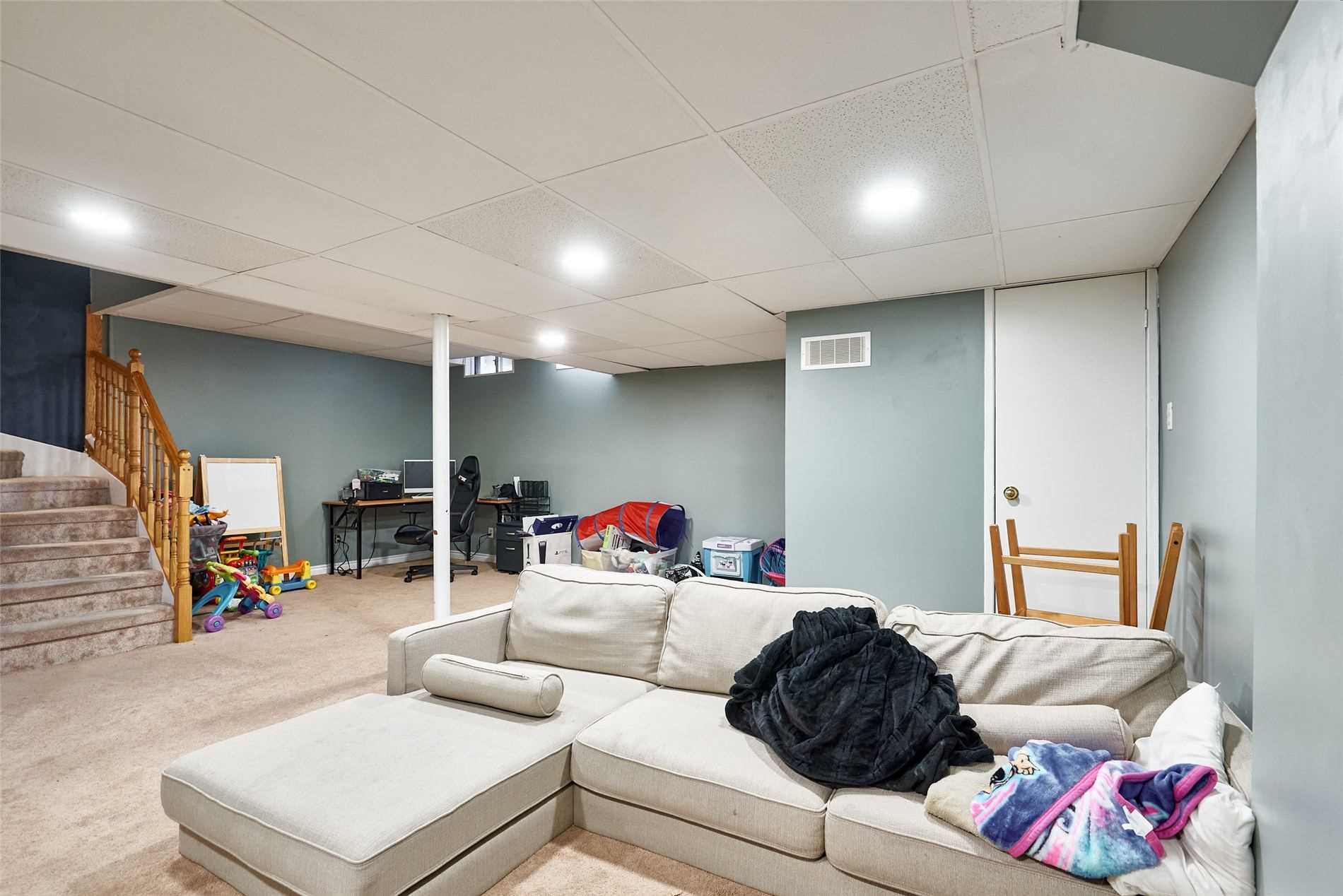 77 Stuart Rd