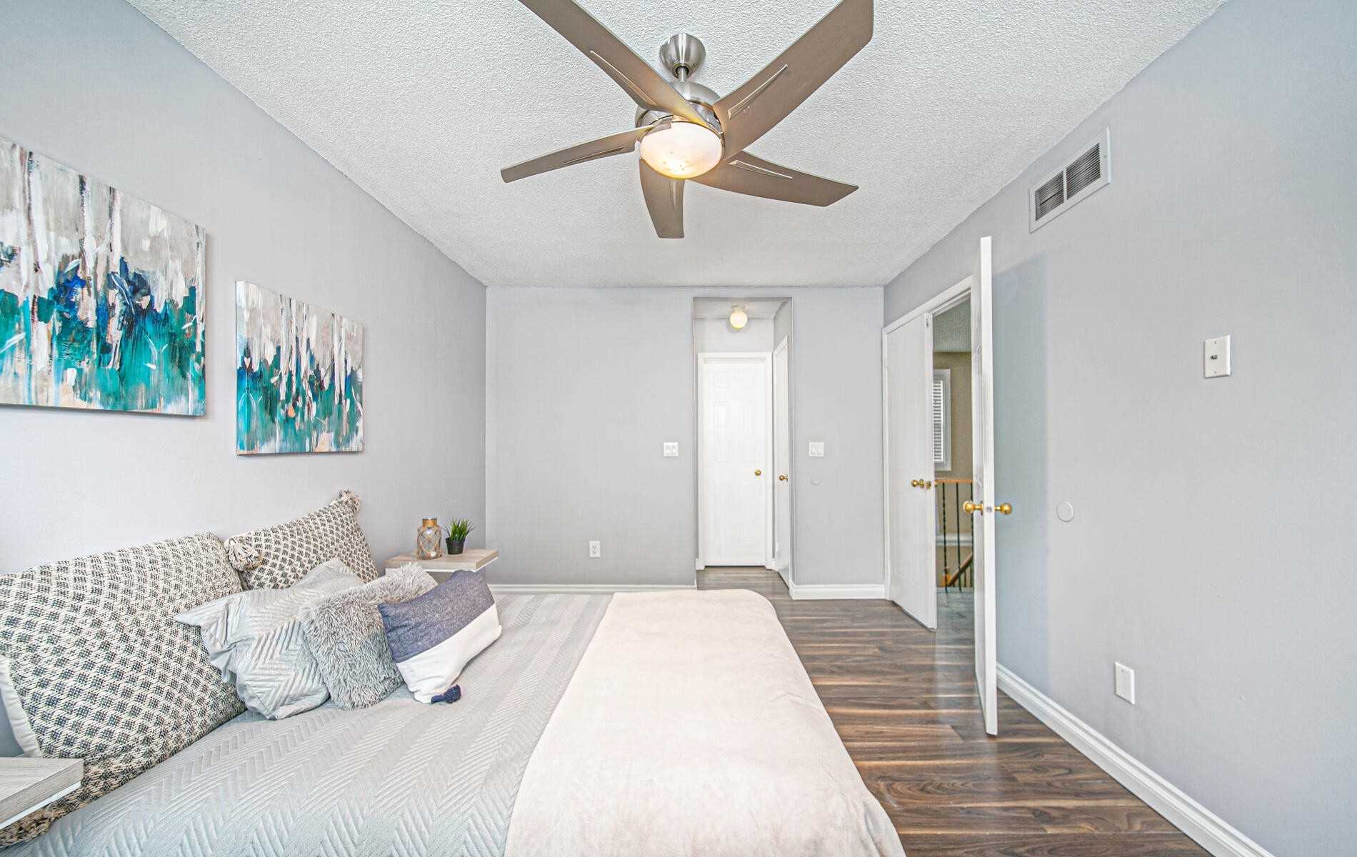 63 Stanford Cres