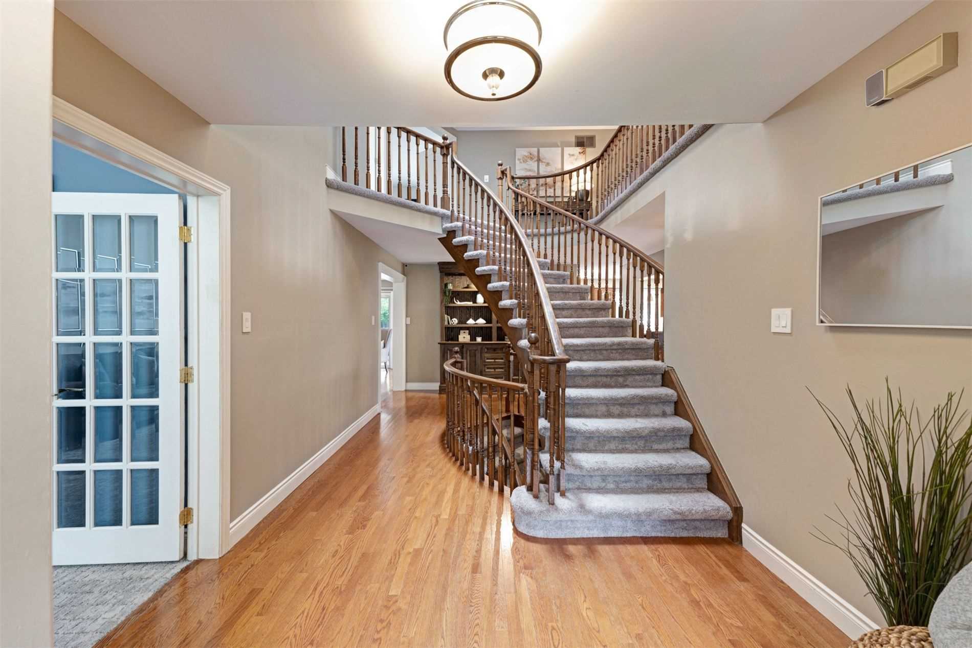 49 Fitzgerald Dr