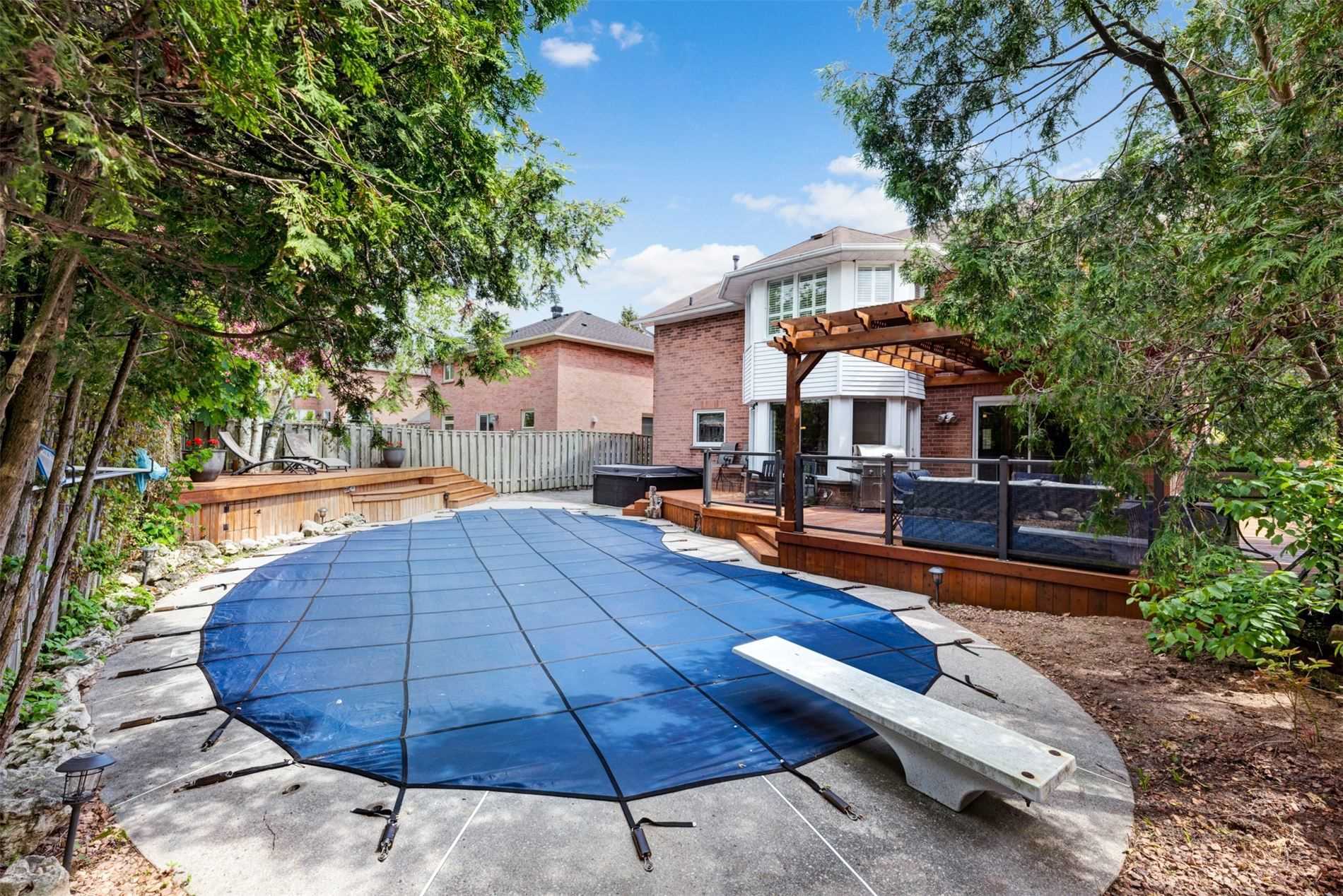 49 Fitzgerald Dr