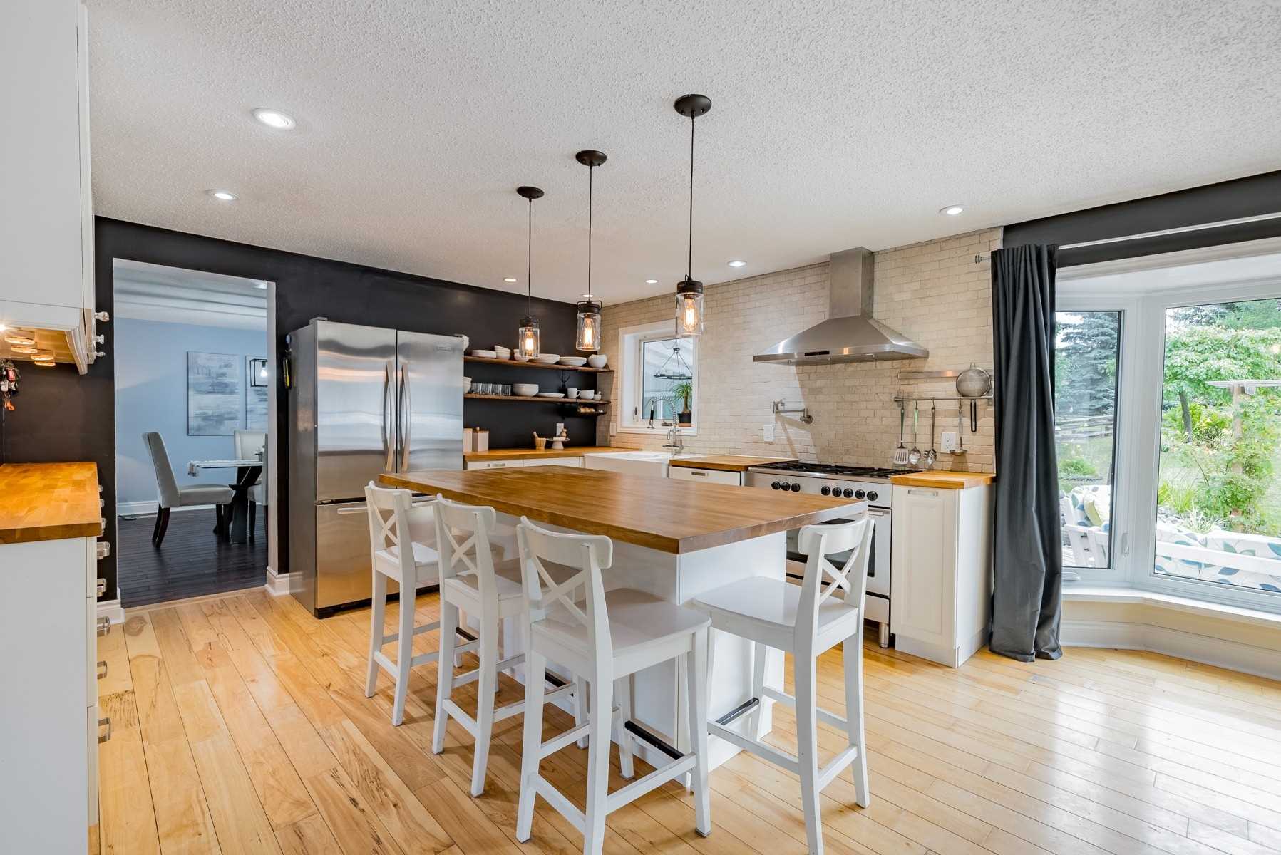 40 Scugog Point Cres