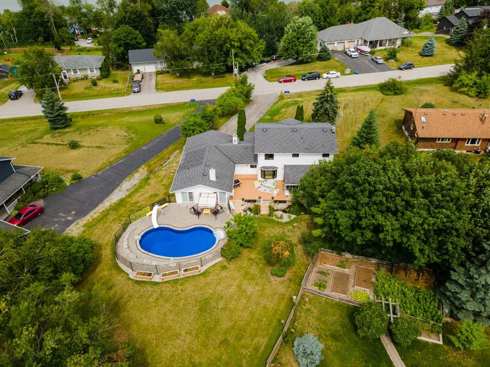 40 Scugog Point Cres
