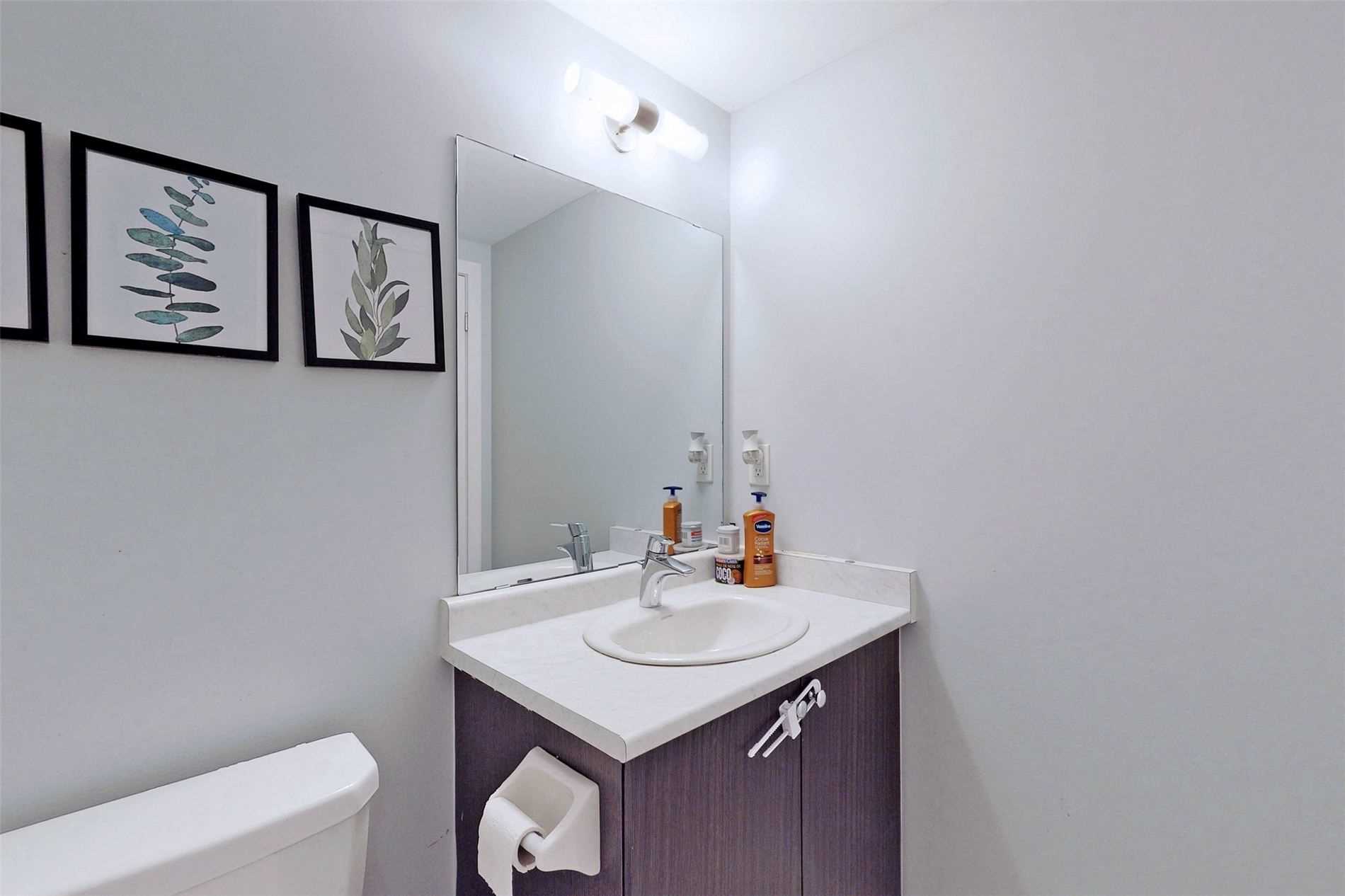 1555 Kingston Rd, #404