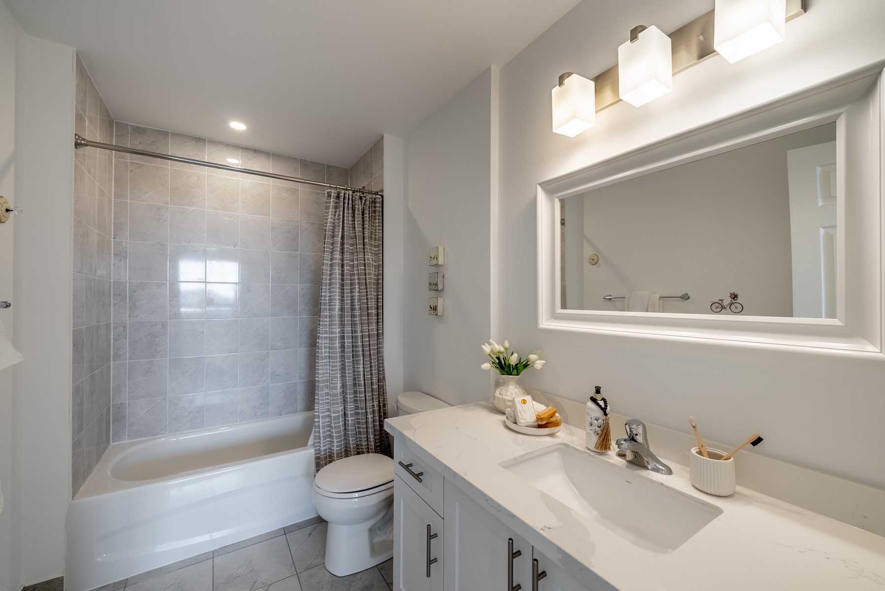 21 Brookhouse Dr, #209