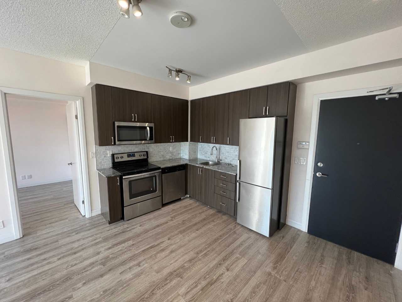 22 East Haven Dr, #536