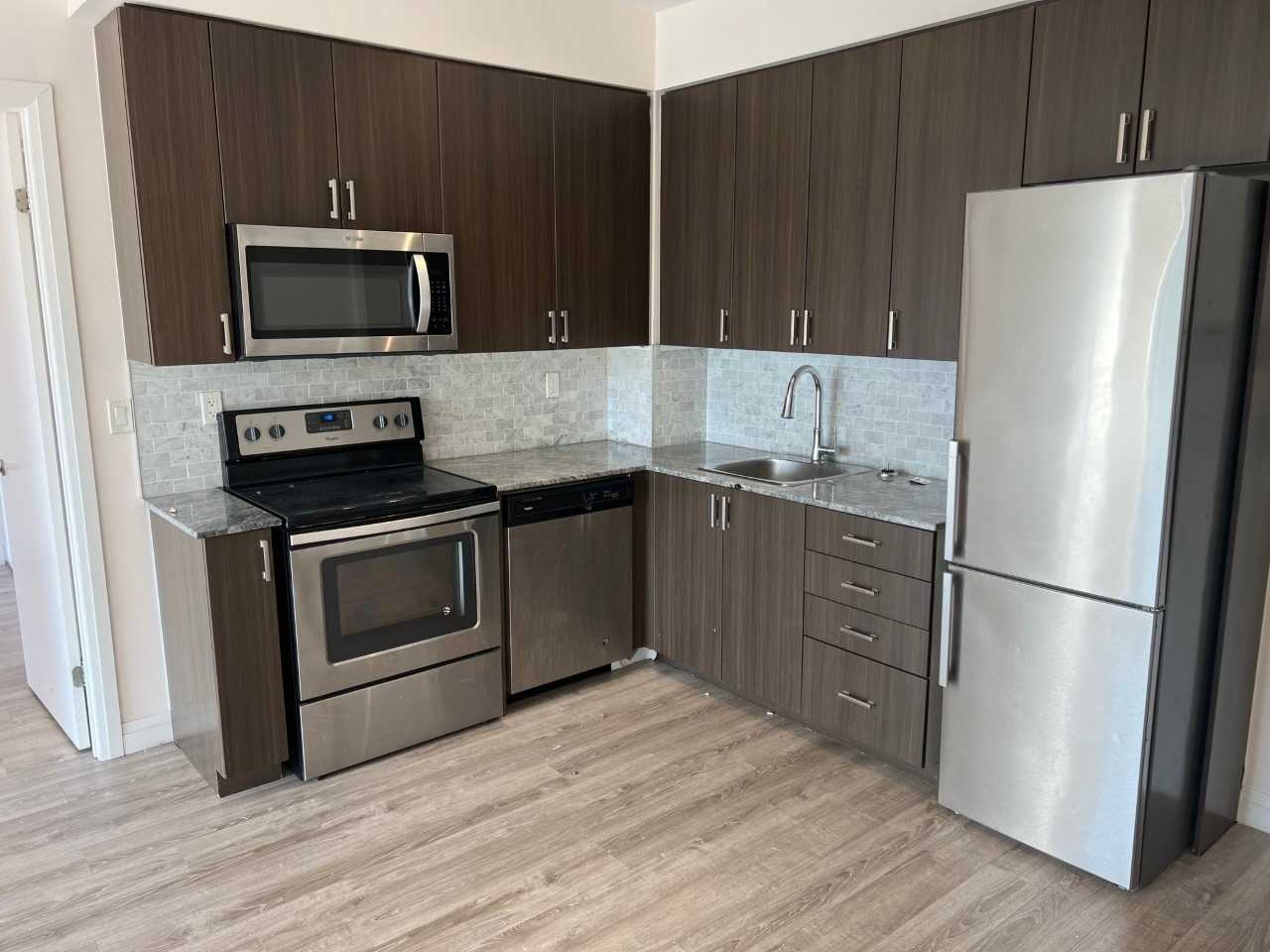 22 East Haven Dr, #536