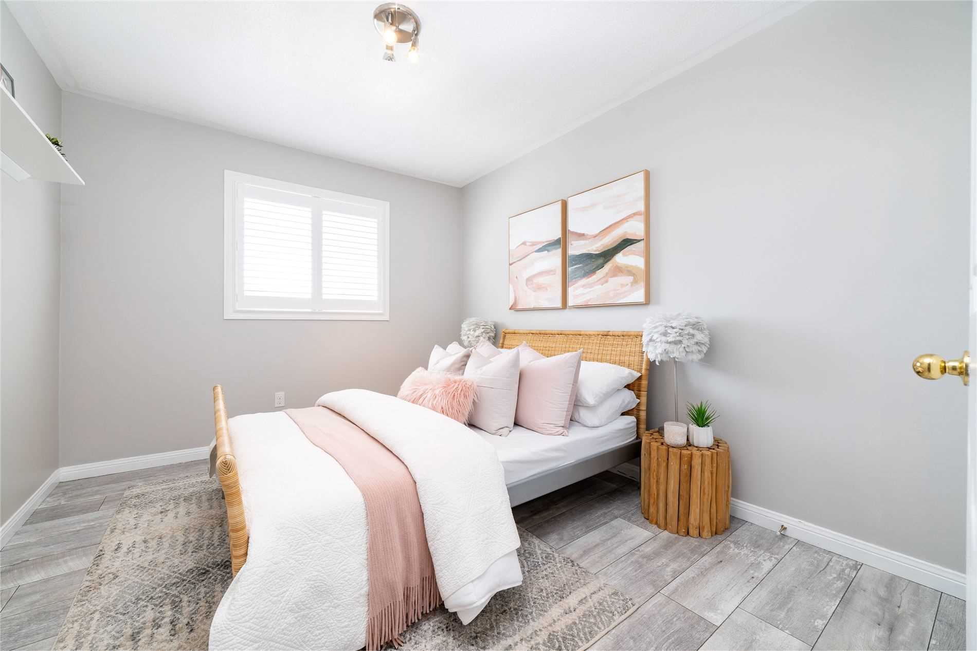 5 Shady Lane Cres