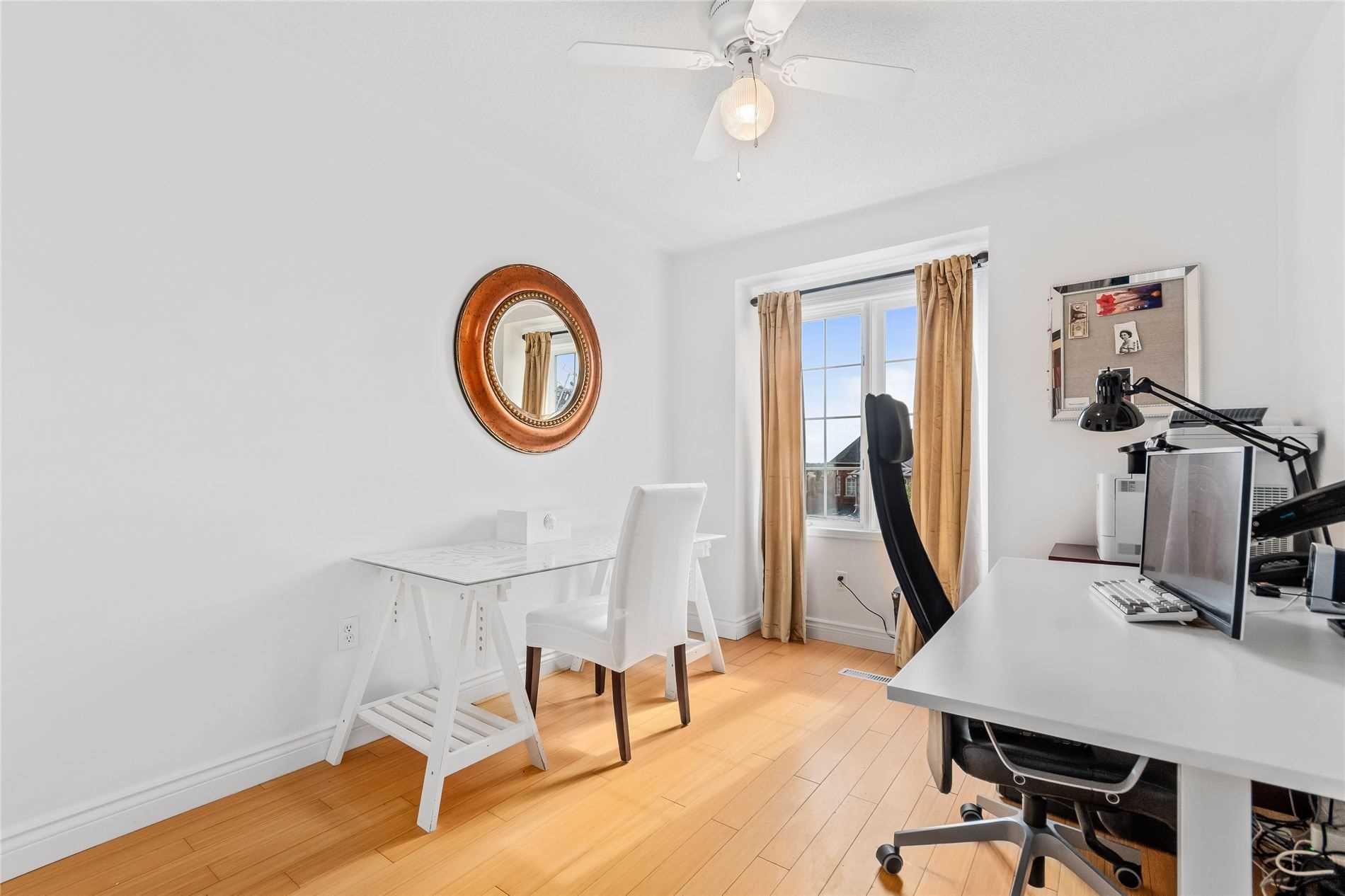 6 Twigg Dr
