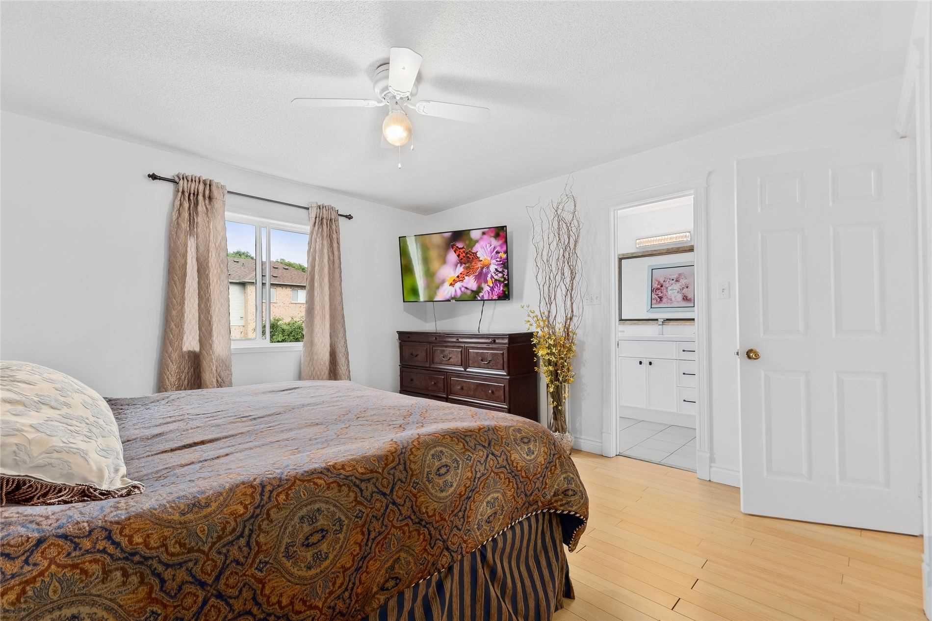 6 Twigg Dr