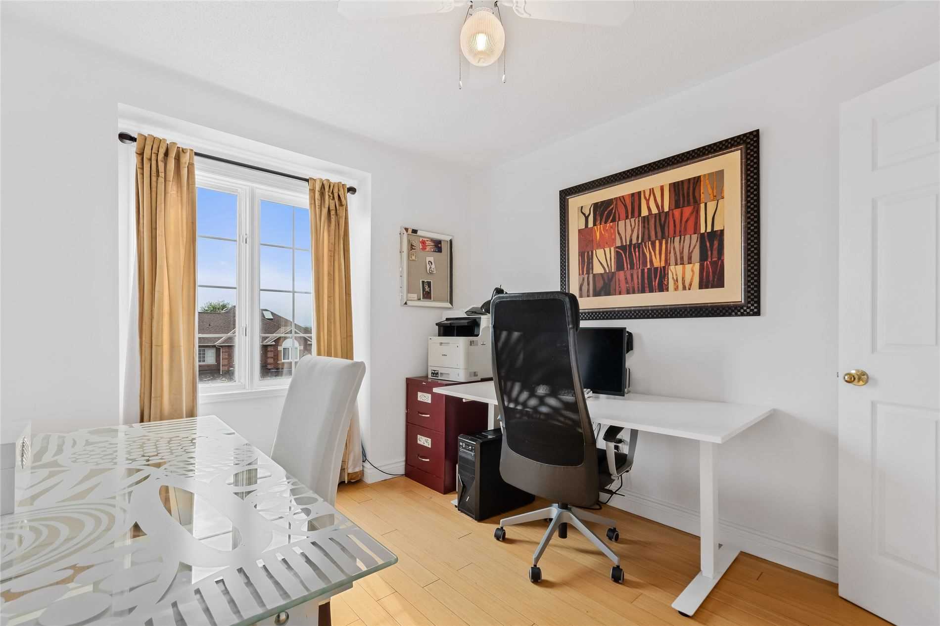 6 Twigg Dr