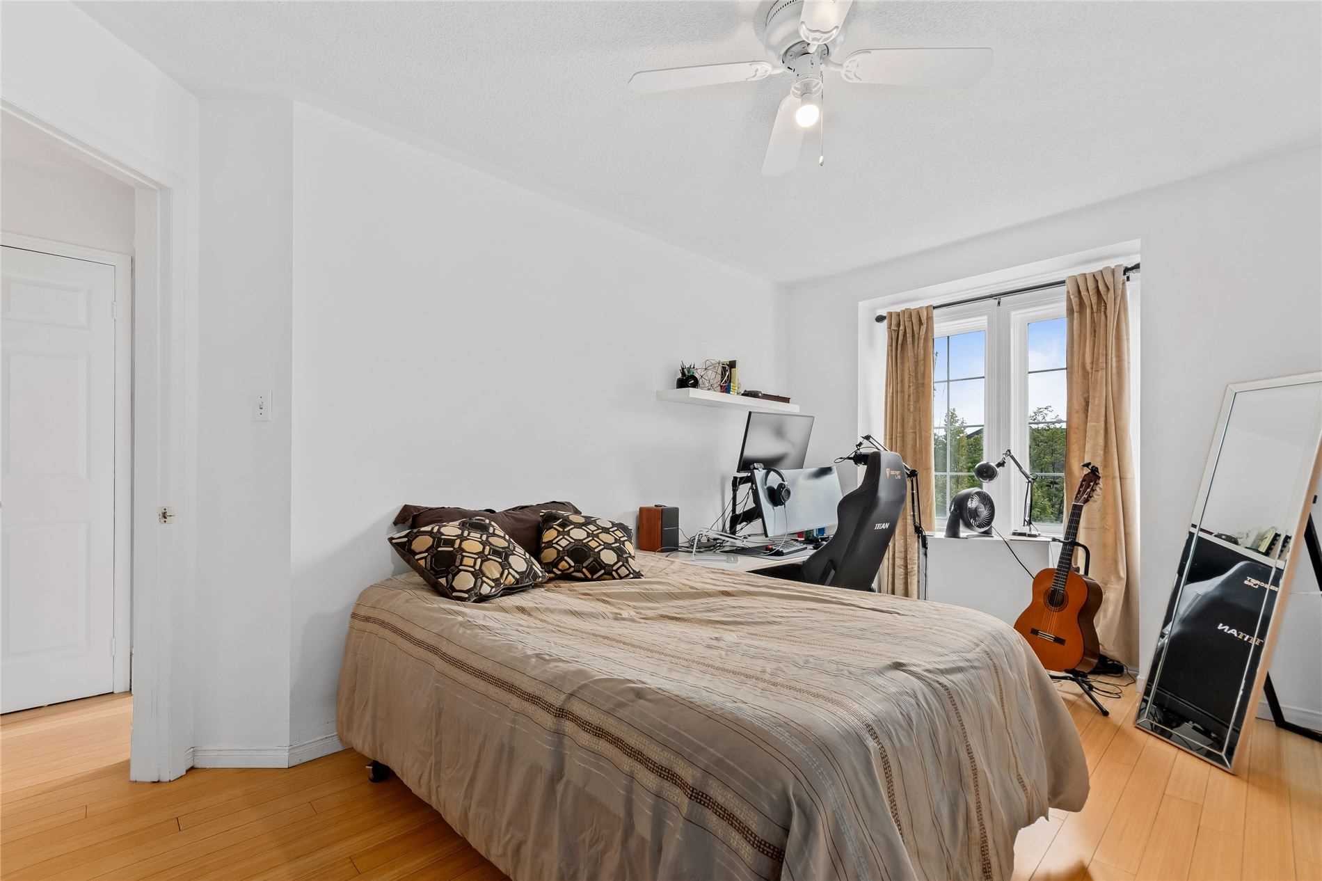 6 Twigg Dr