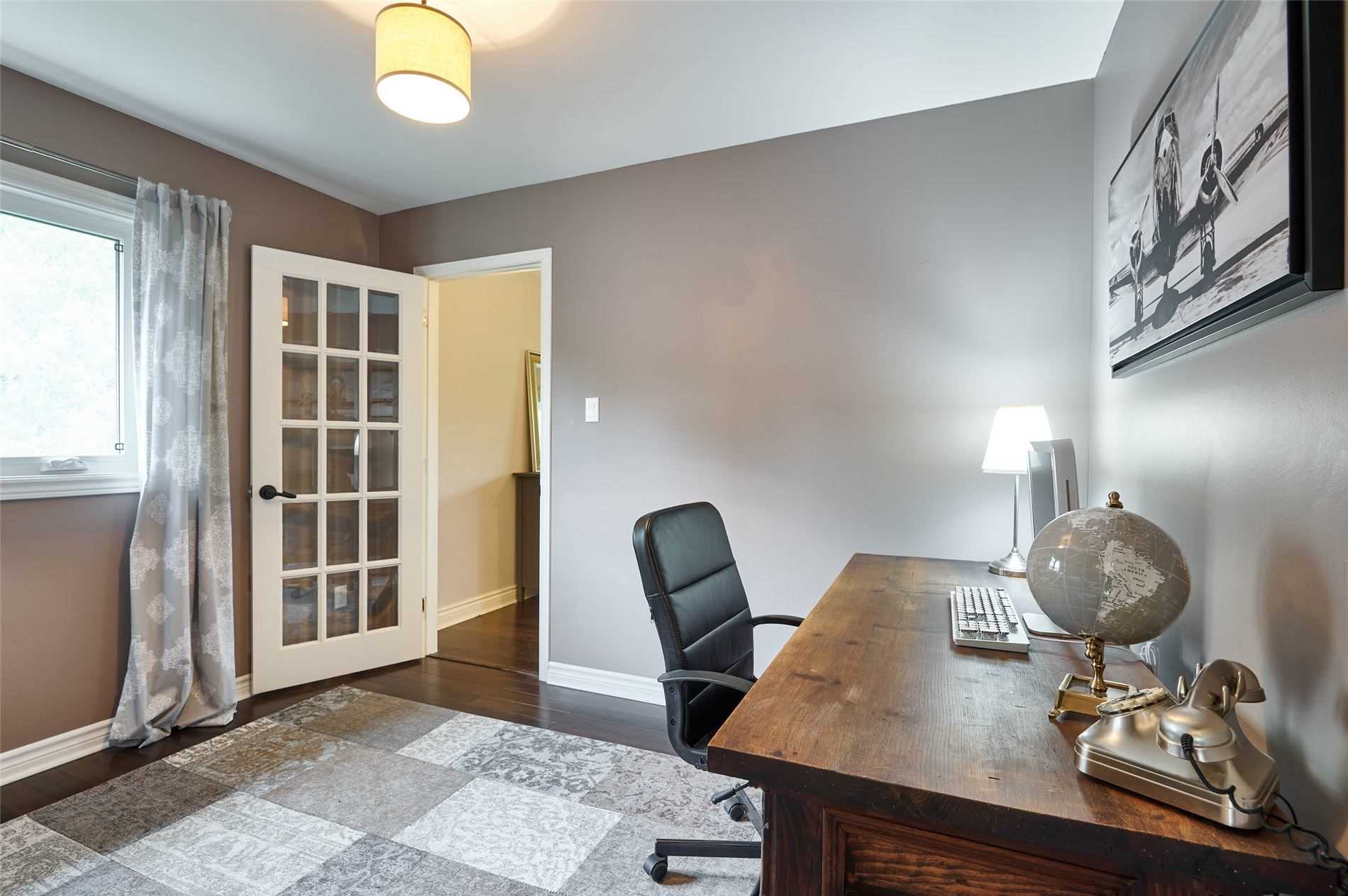 27 Sugarbush Sq