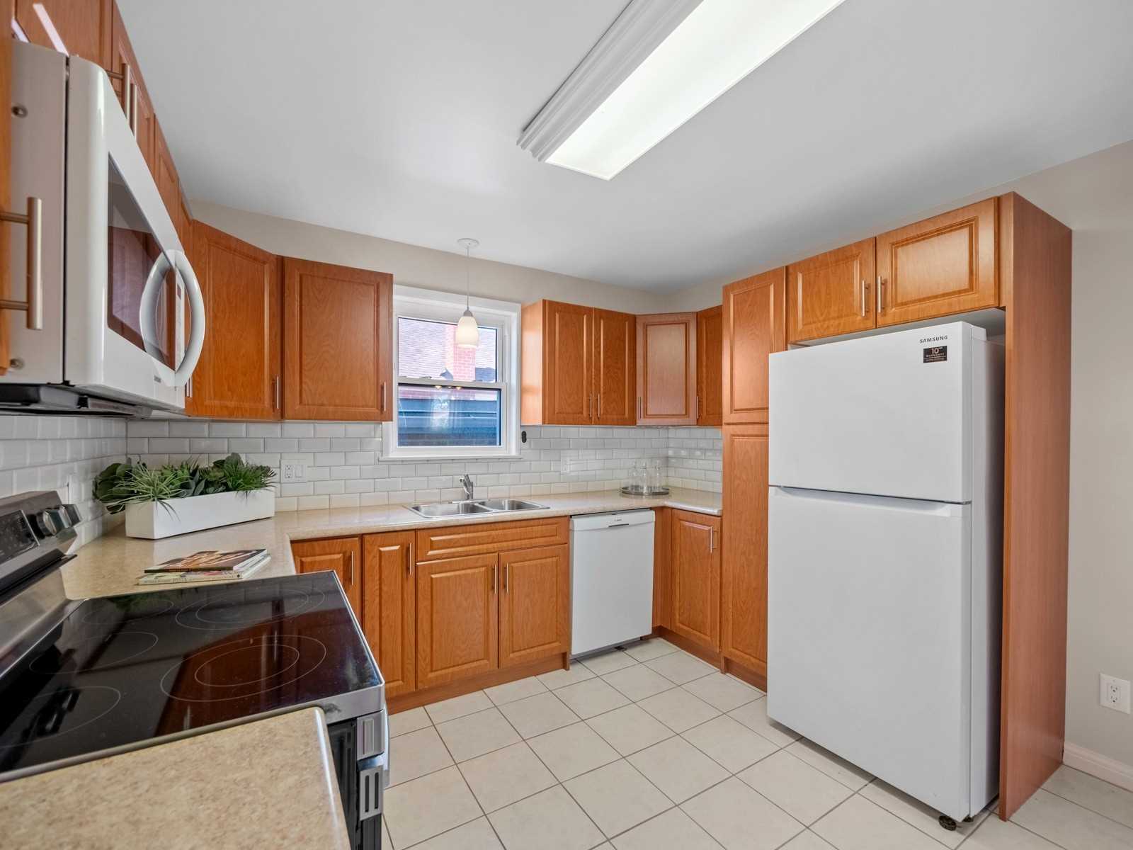 Listing E5730054 - Large Photo # 11