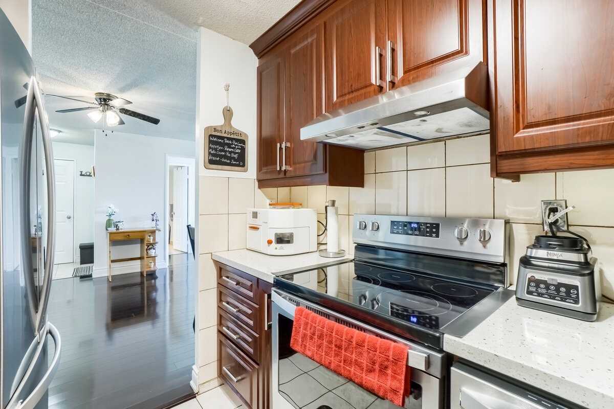 99 Blackwell Ave, #208