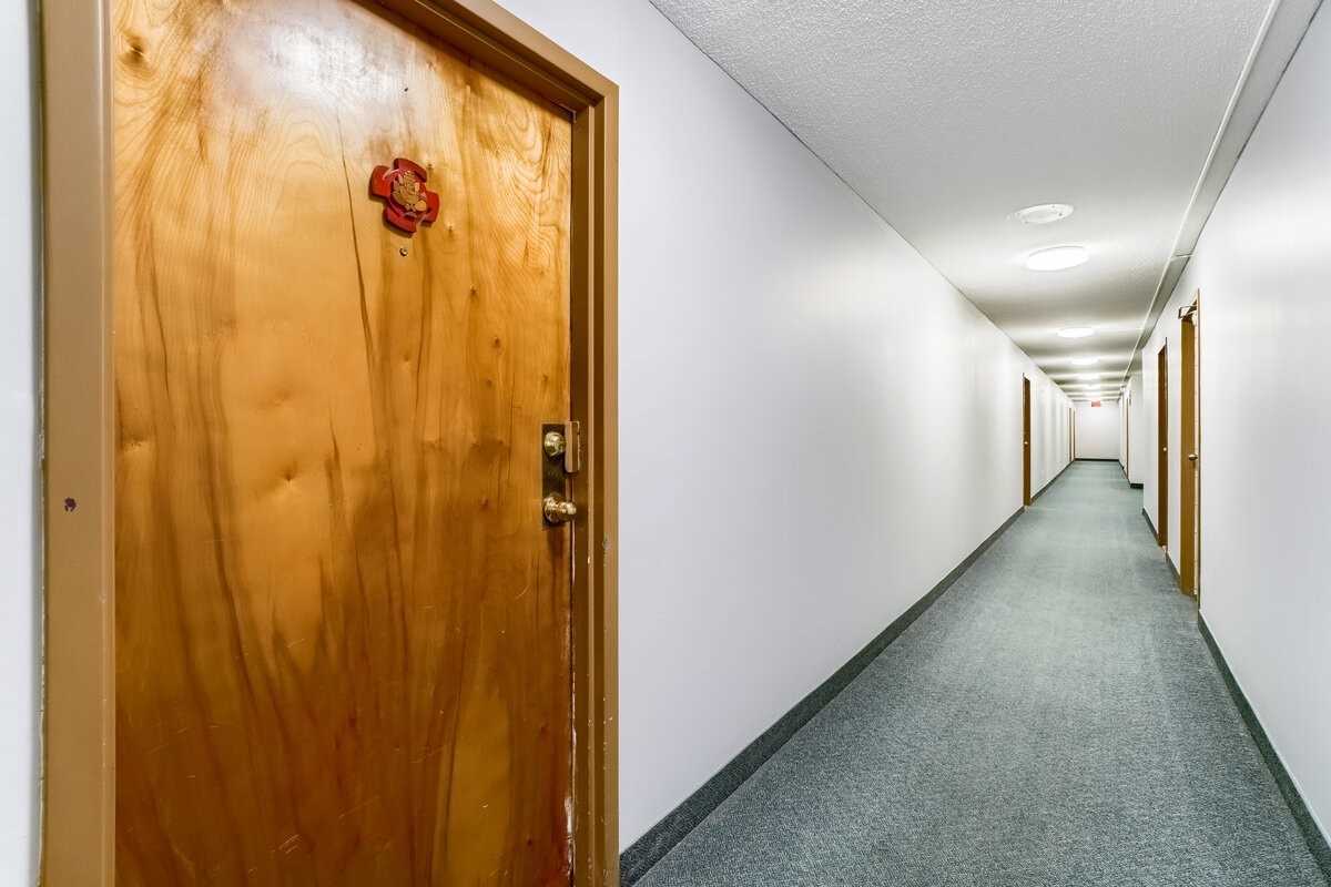 99 Blackwell Ave, #208