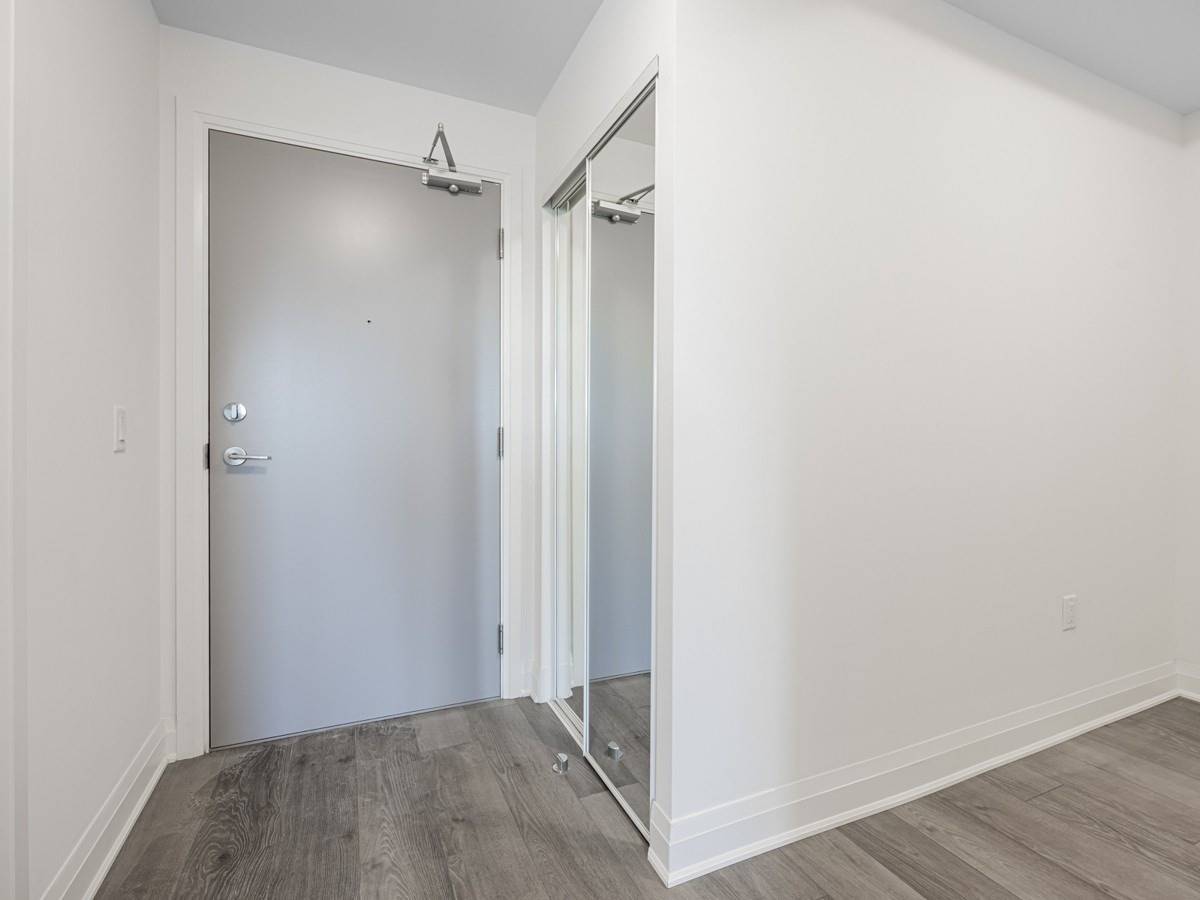 3220 Sheppard Ave E, #217