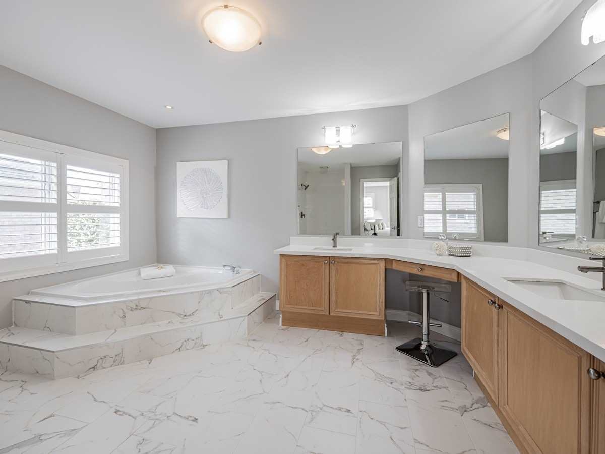 49 Roberson Dr
