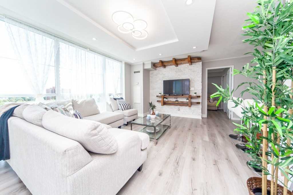 8 Rosebank Dr, #6L