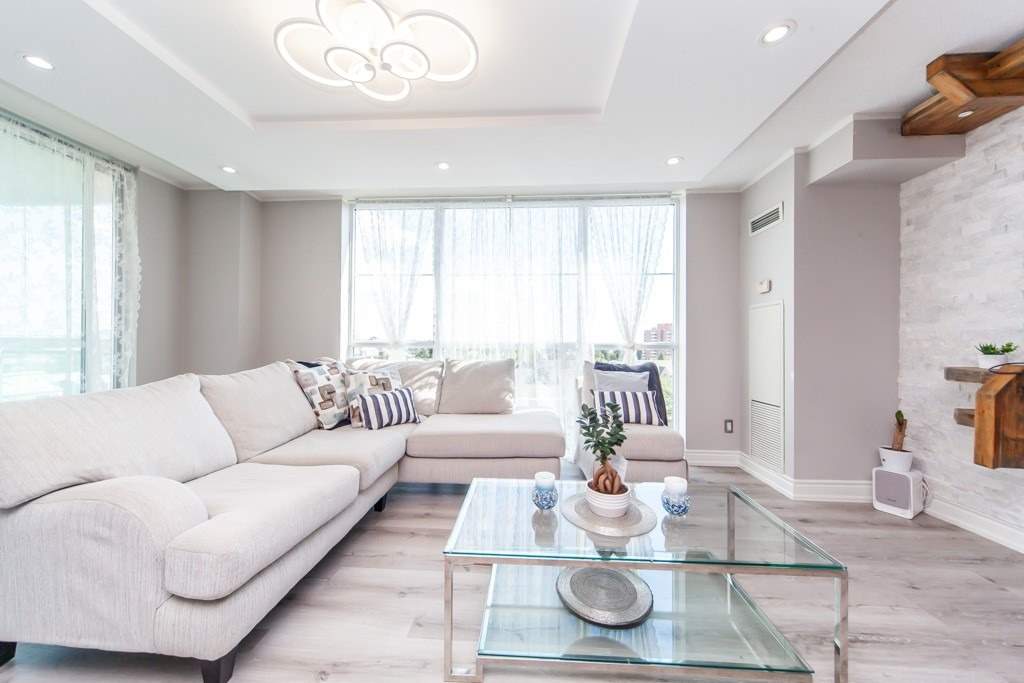 8 Rosebank Dr, #6L
