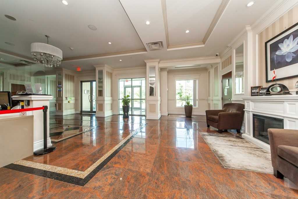 8 Rosebank Dr, #6L