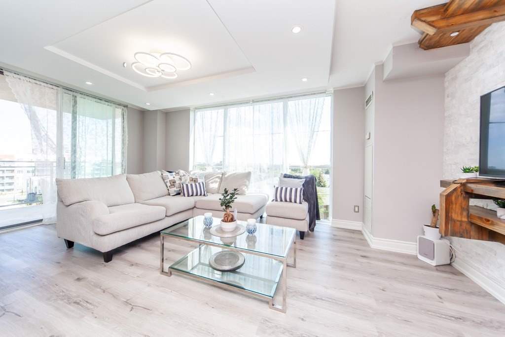 8 Rosebank Dr, #6L
