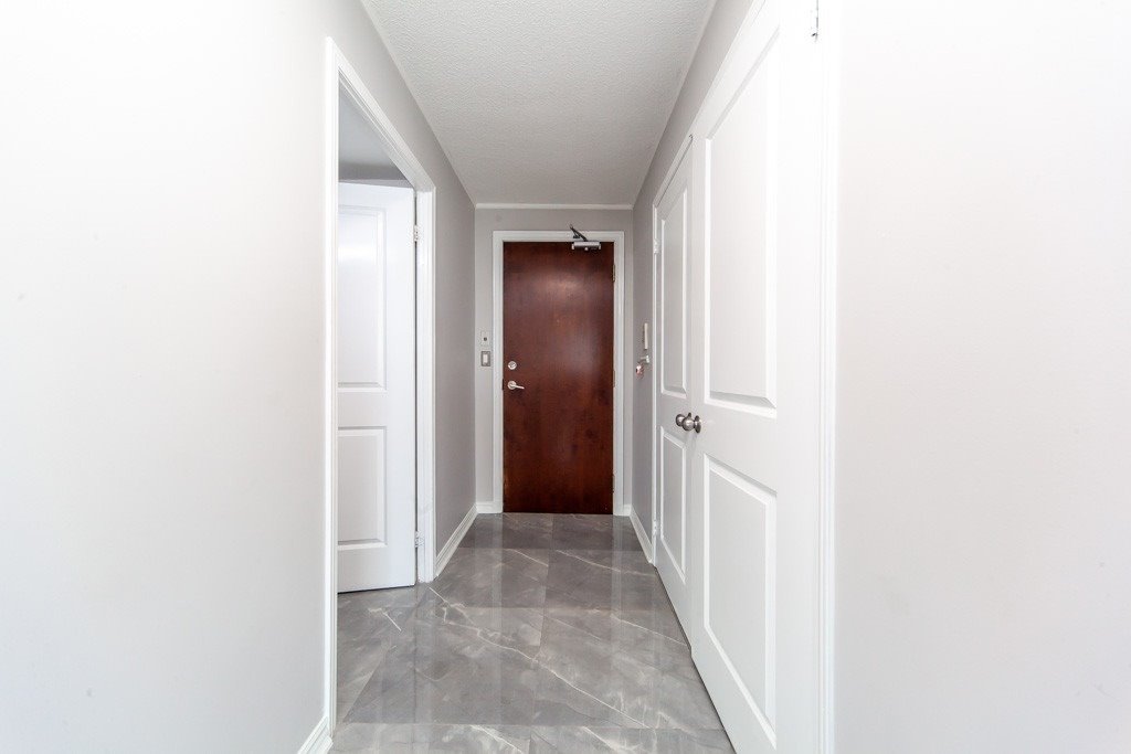 8 Rosebank Dr, #6L