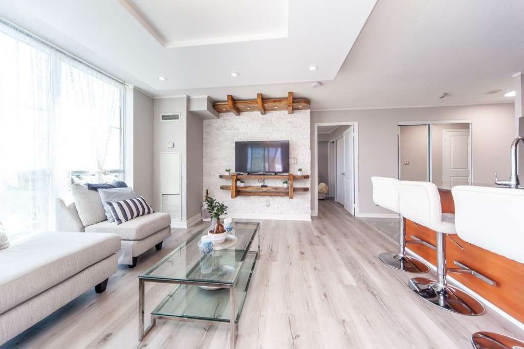 8 Rosebank Dr, #6L
