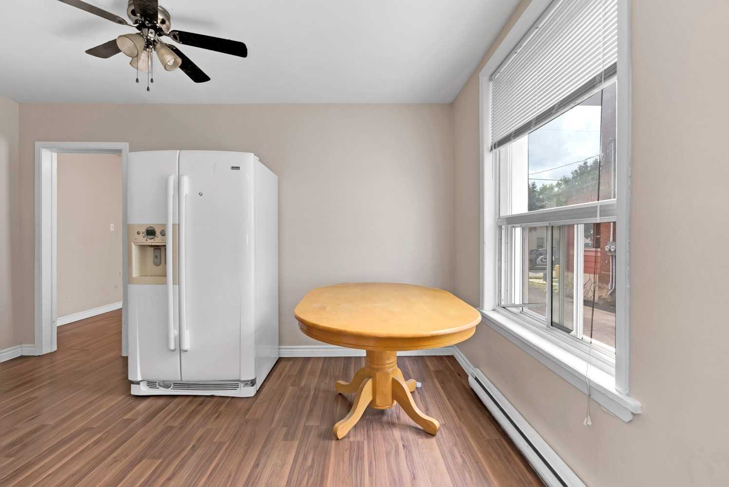 Listing E5740191 - Large Photo # 11
