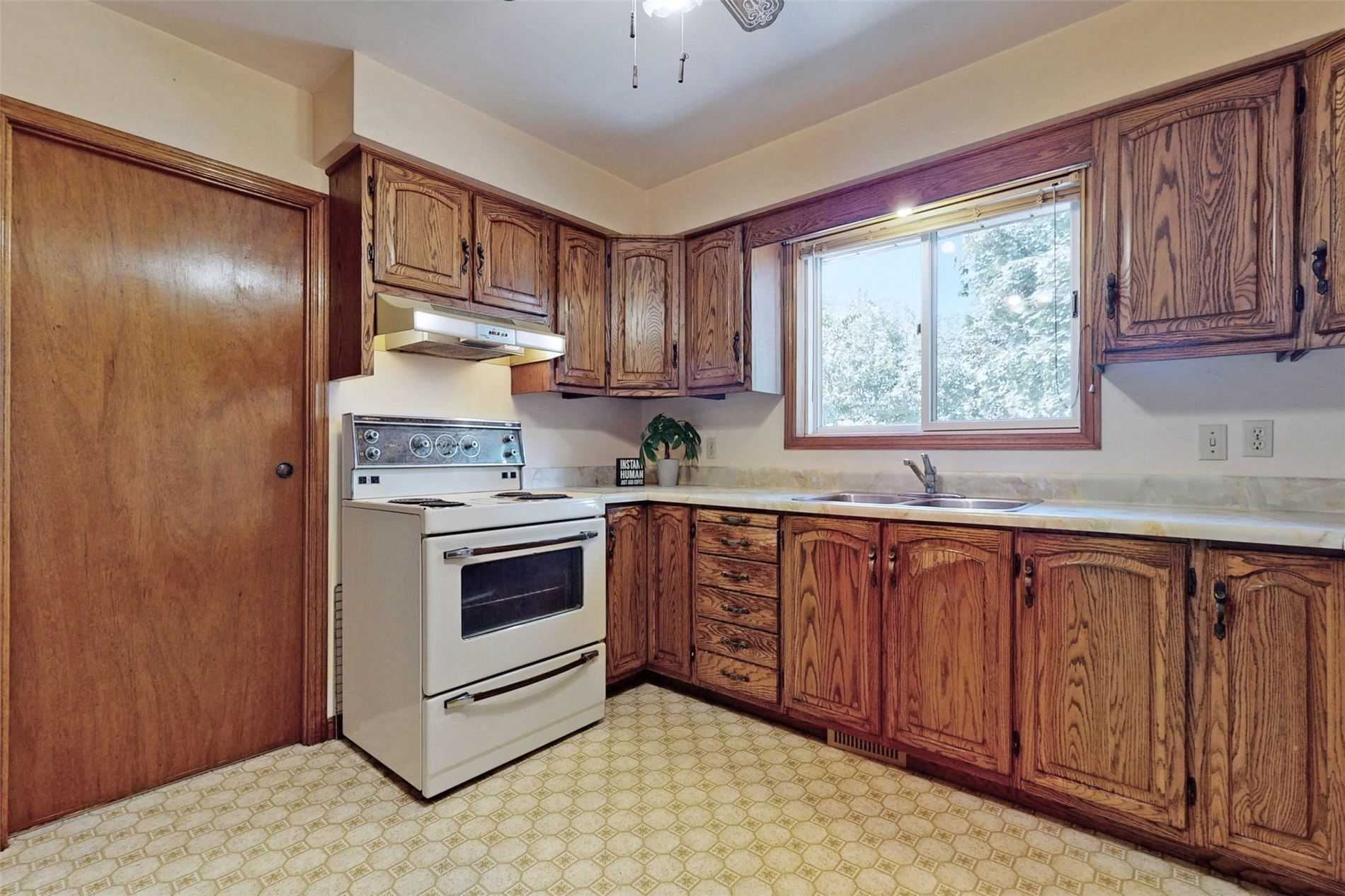 Listing E5740888 - Large Photo # 11