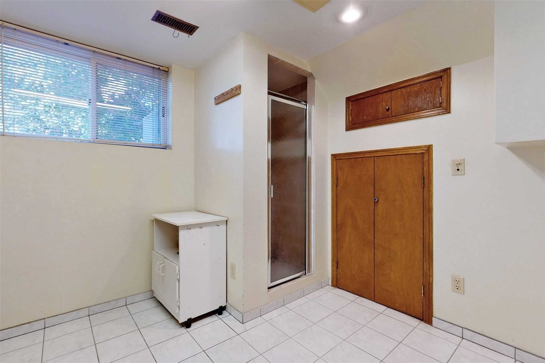 Listing E5740888 - Large Photo # 27