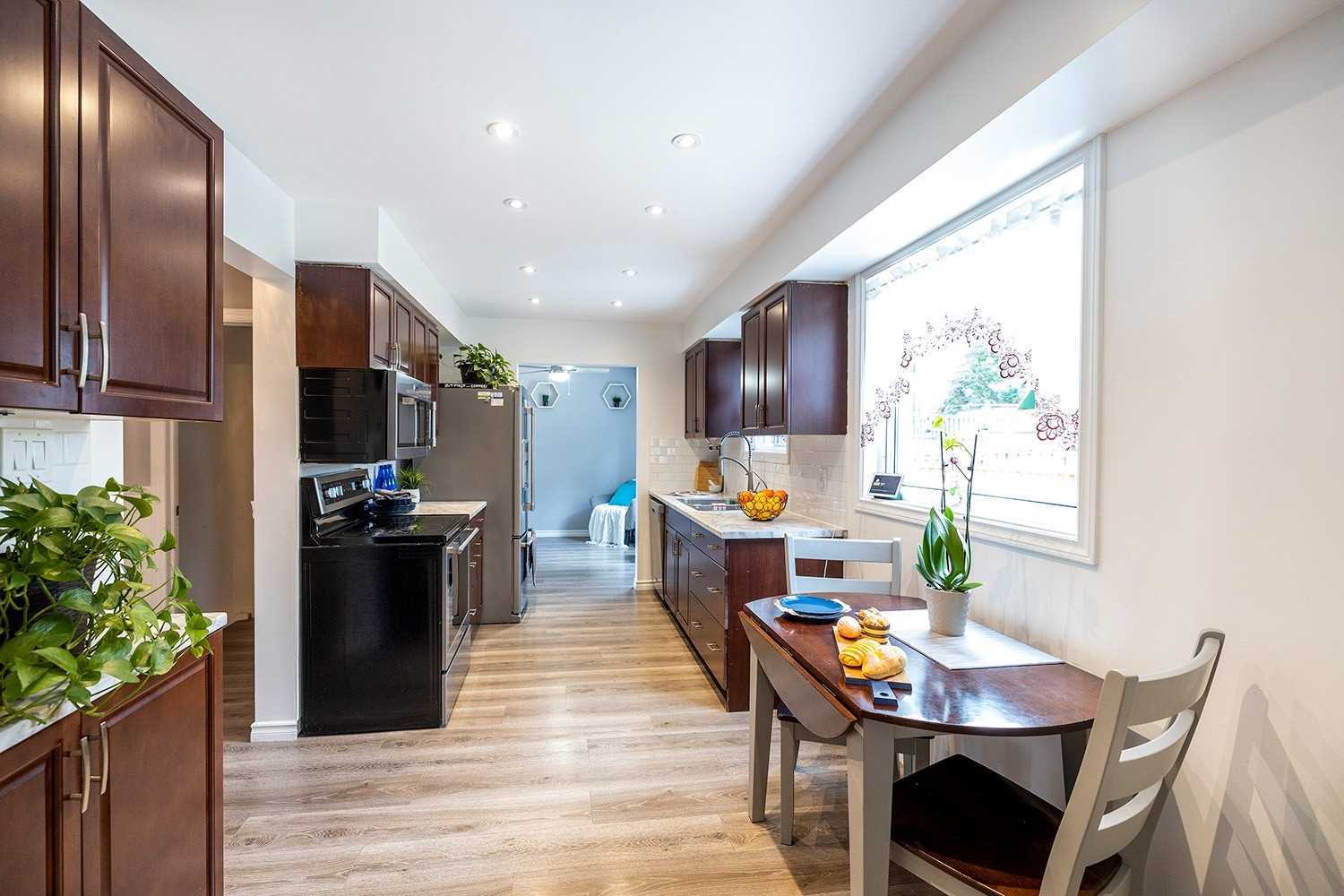 181 Trudeau Dr