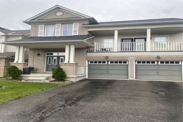 1290 Old Orchard Ave, Pickering
