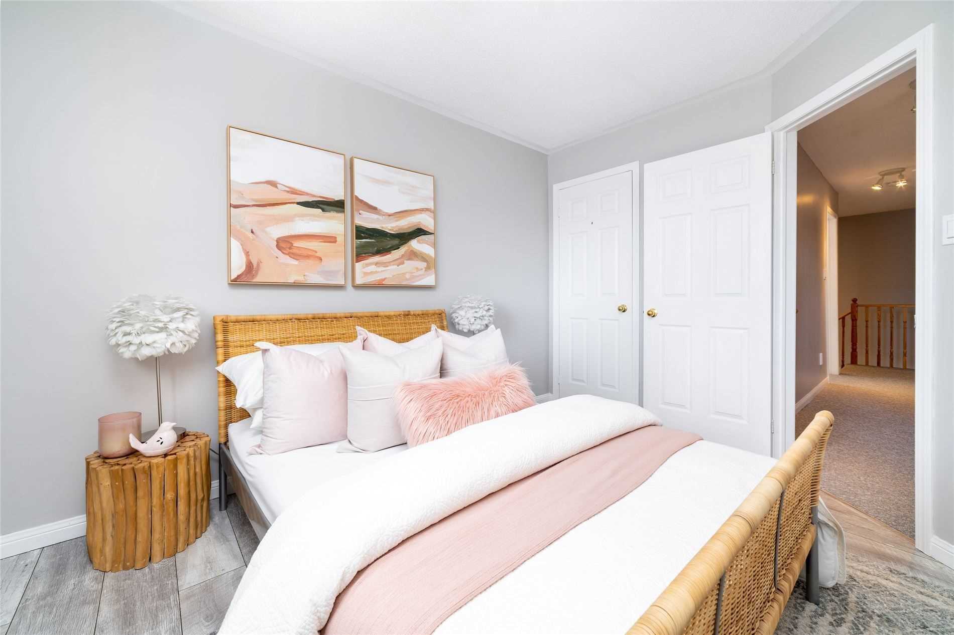 5 Shady Lane Cres