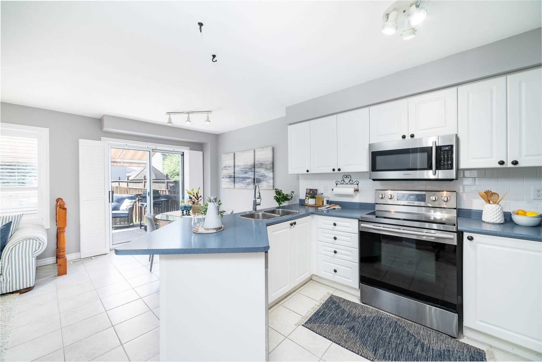 5 Shady Lane Cres