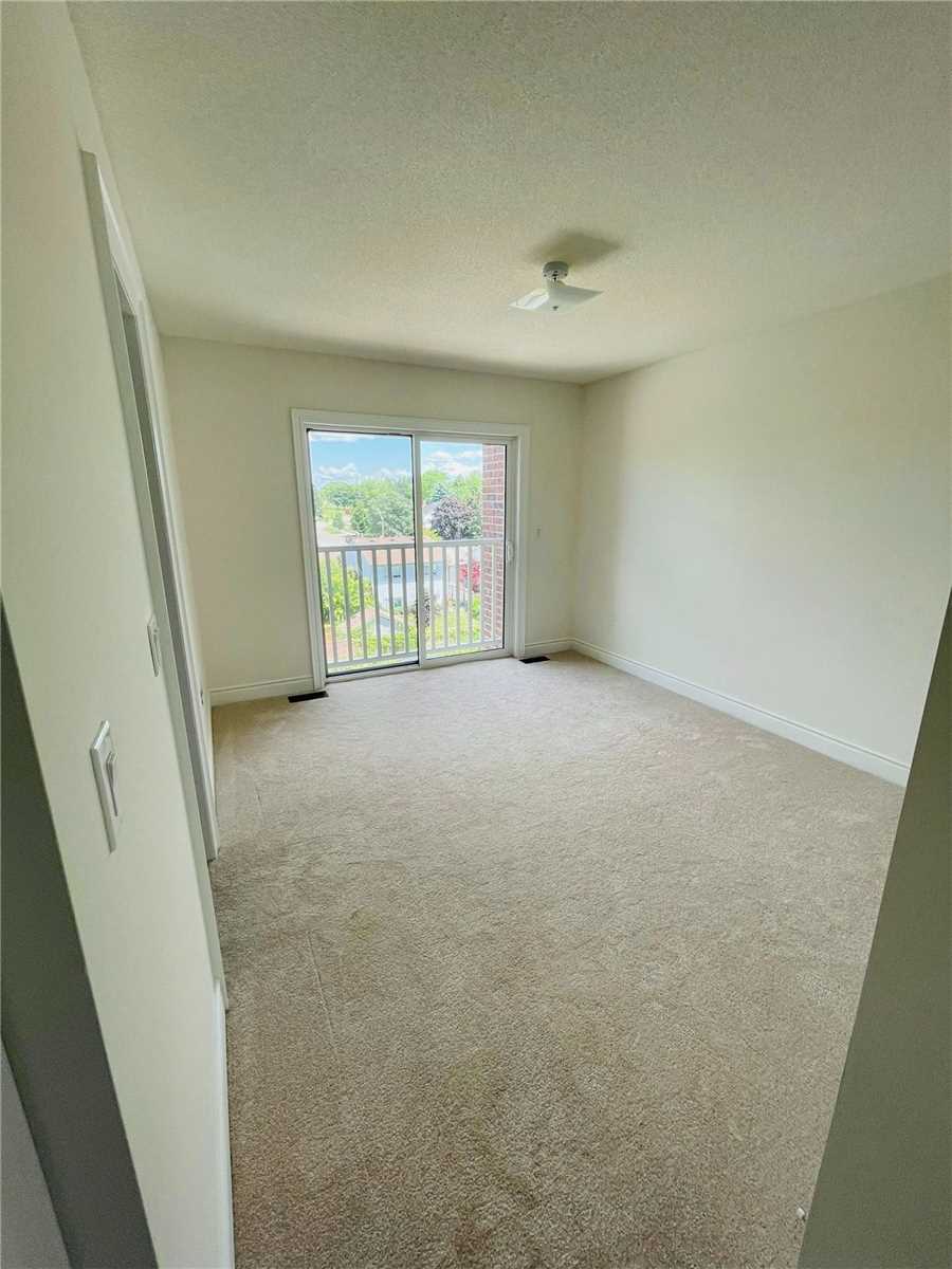 8 Bellerive Lane