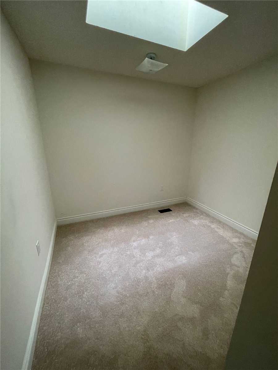 8 Bellerive Lane
