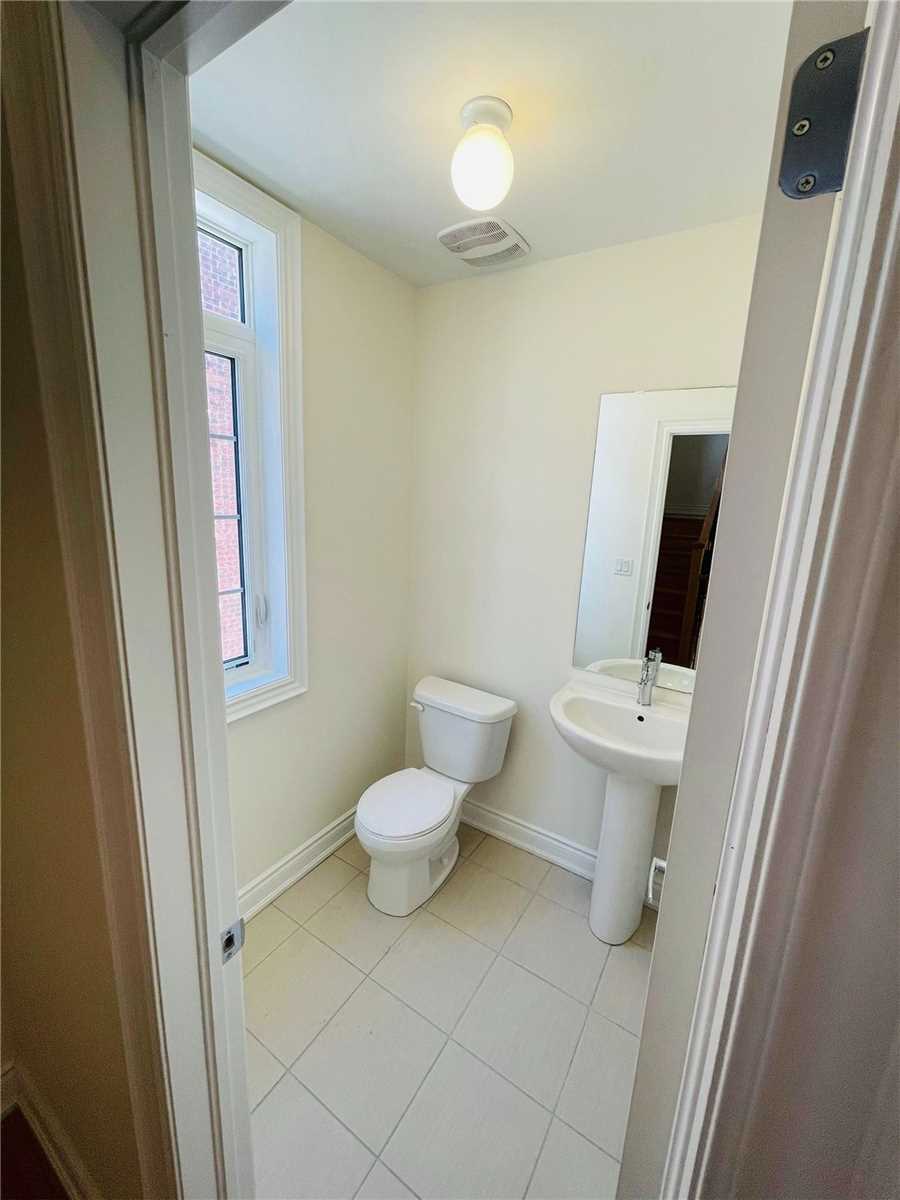 8 Bellerive Lane