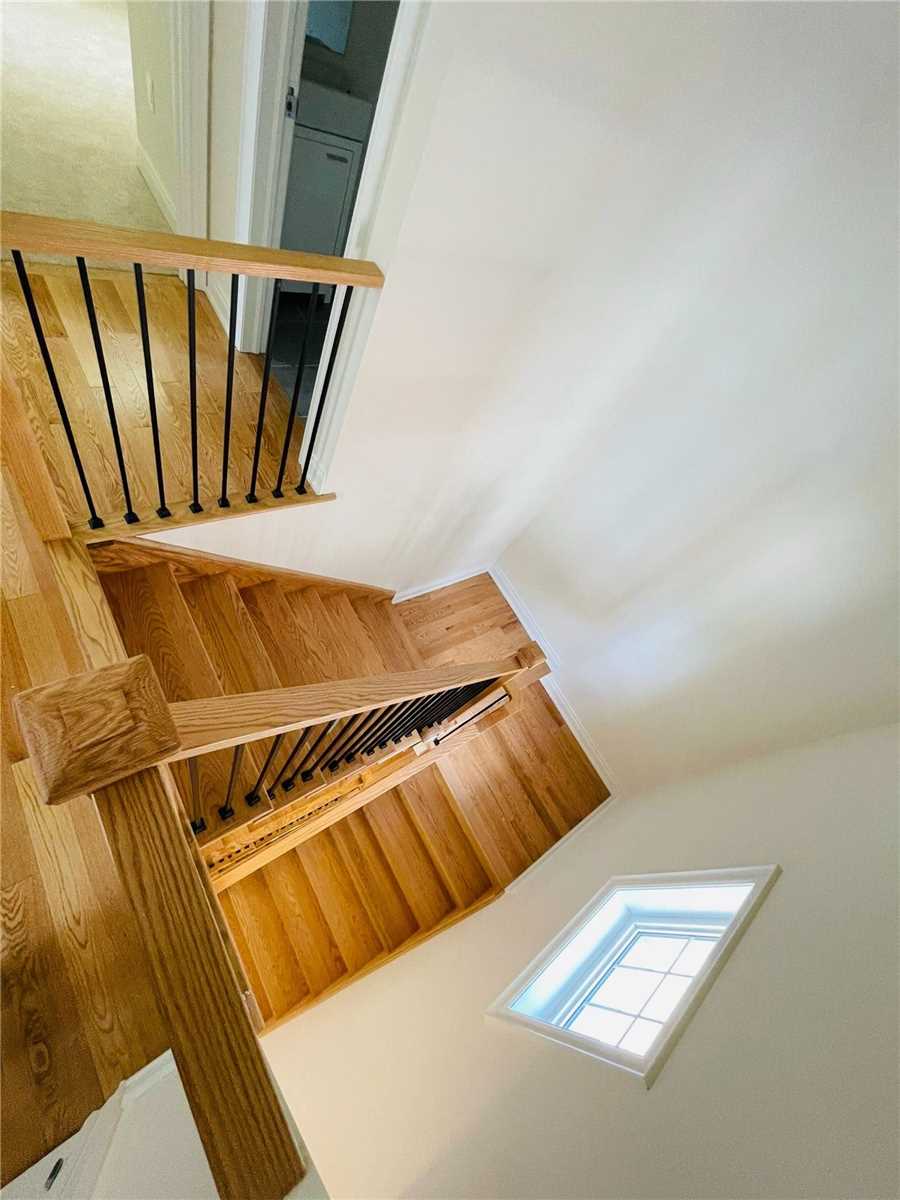 8 Bellerive Lane