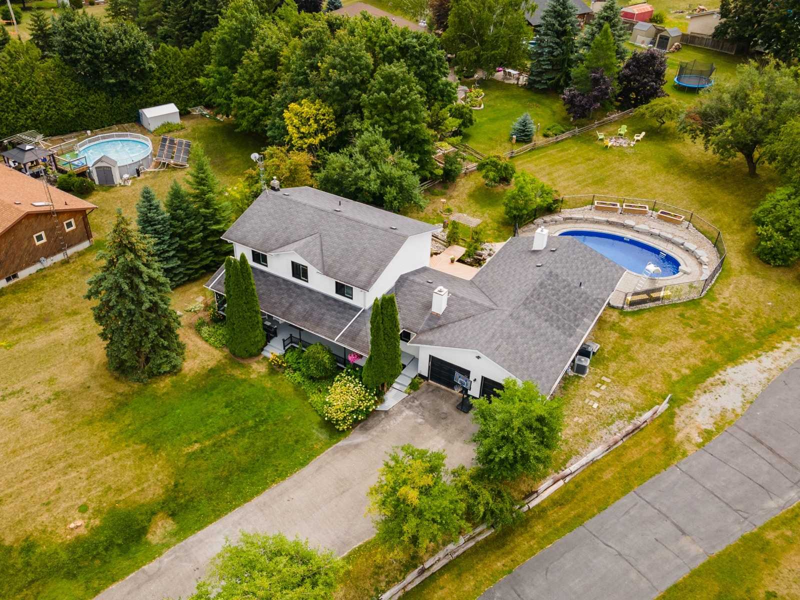 40 Scugog Point Cres
