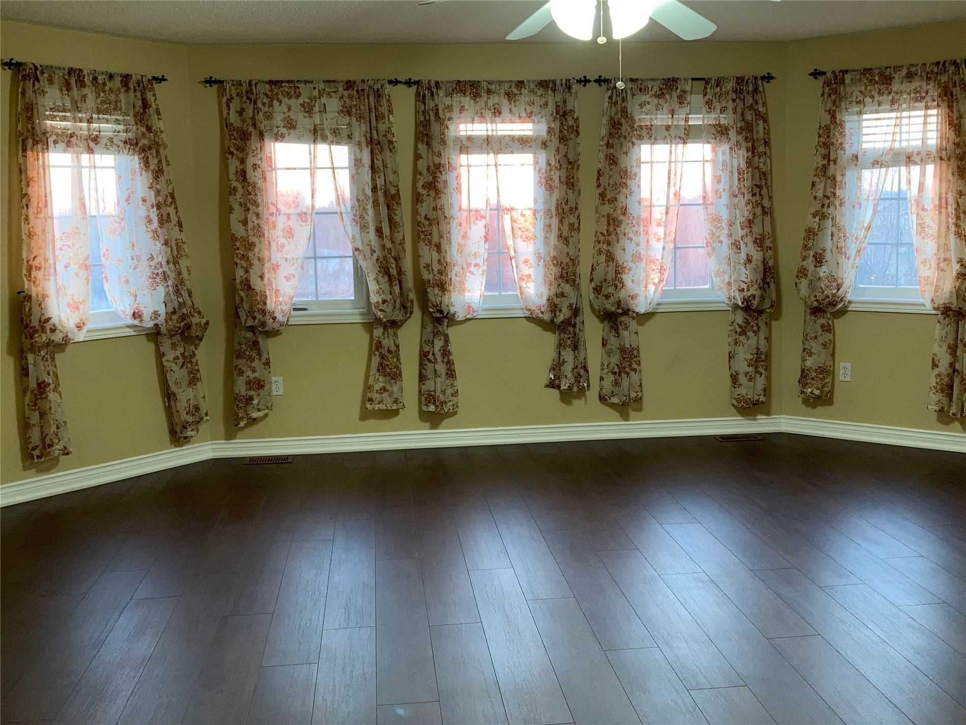 8 Woodcock Ave, #Main