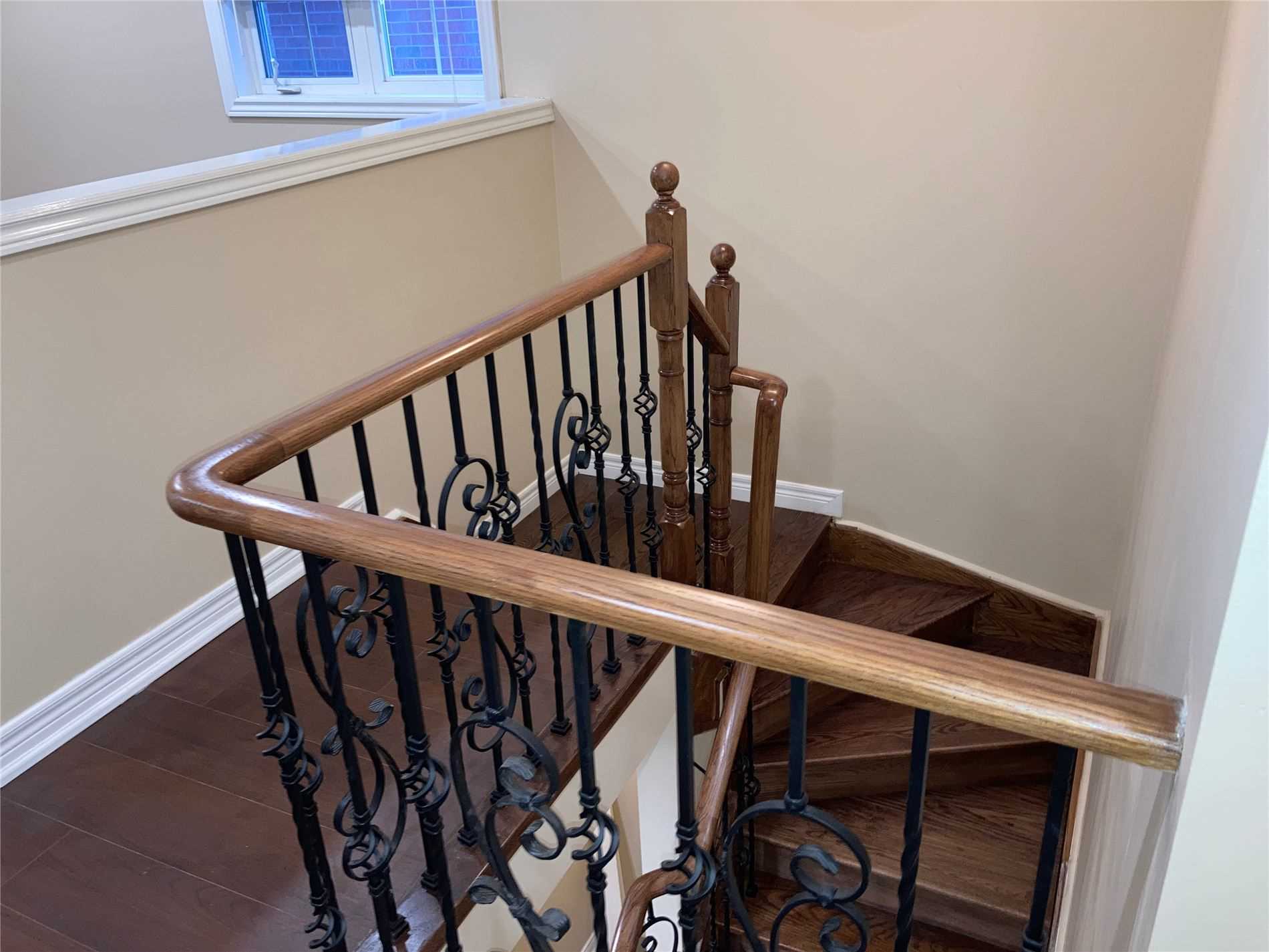 8 Woodcock Ave, #Main