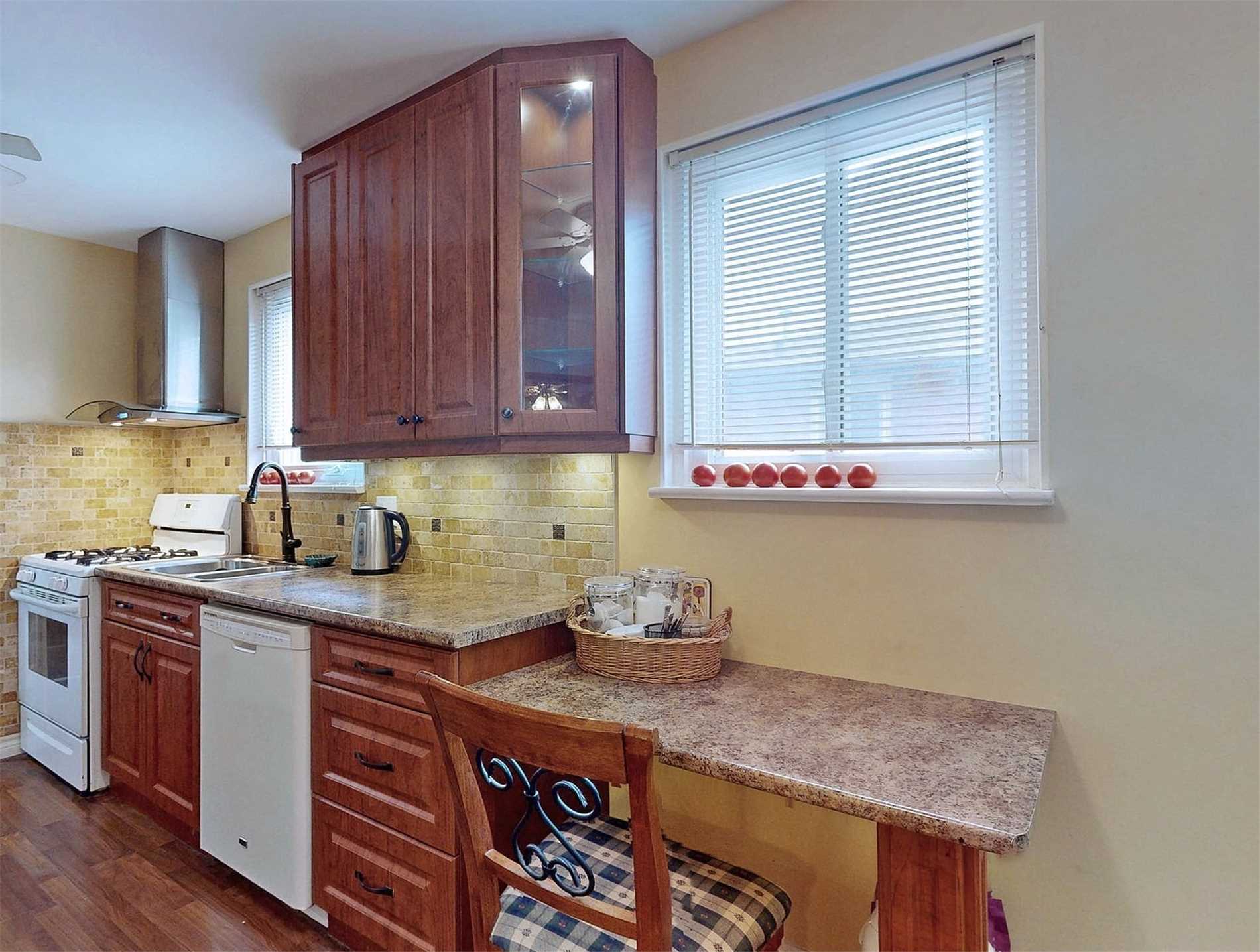 45 Coxworth Cres