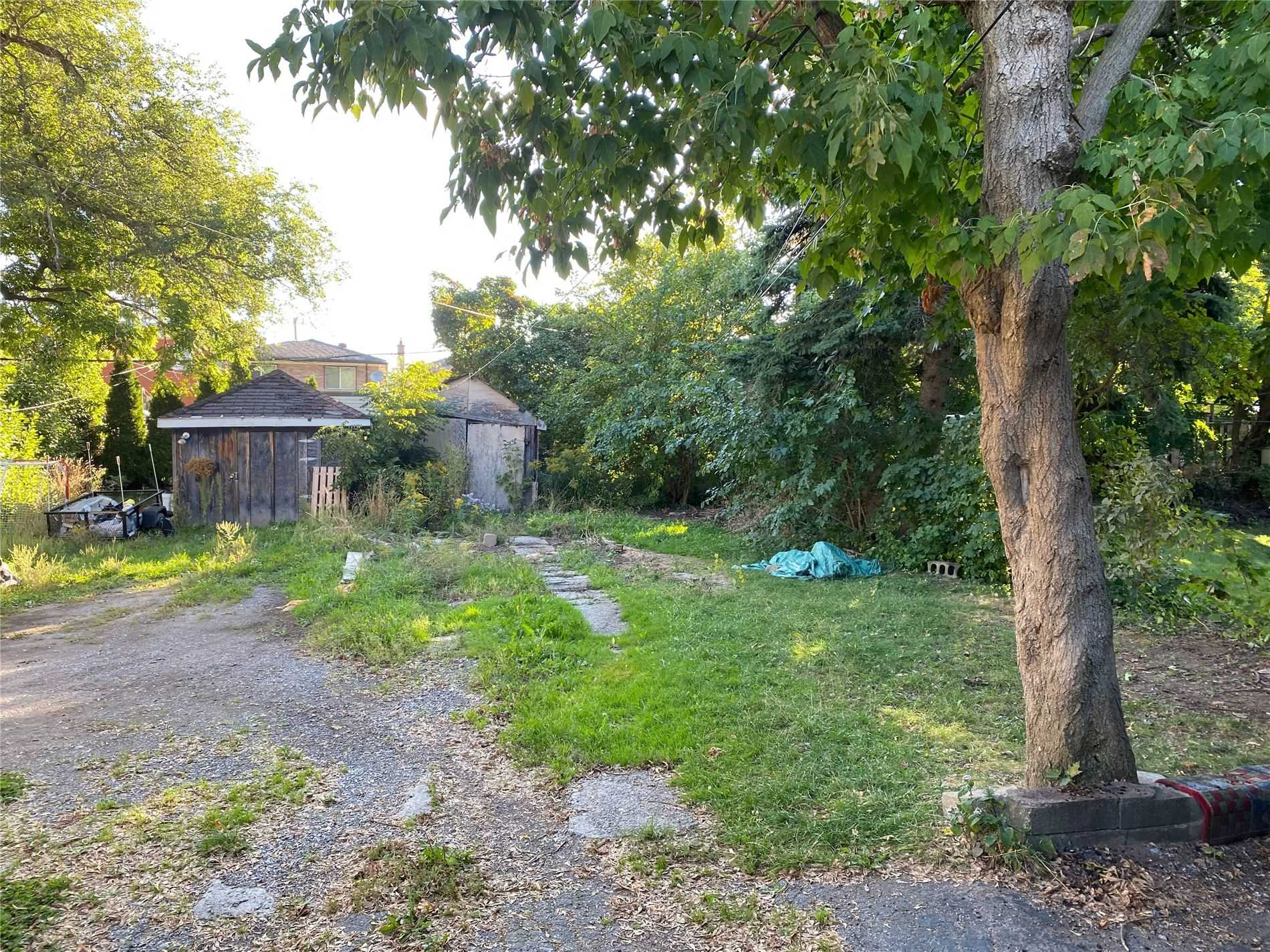 29 North Woodrow Boulevard