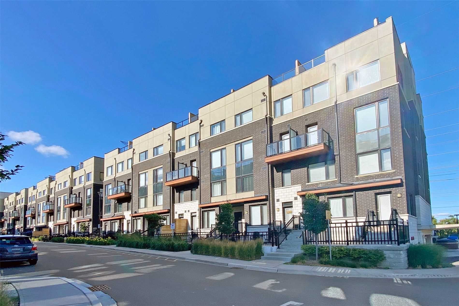 1555 Kingston Road, #404